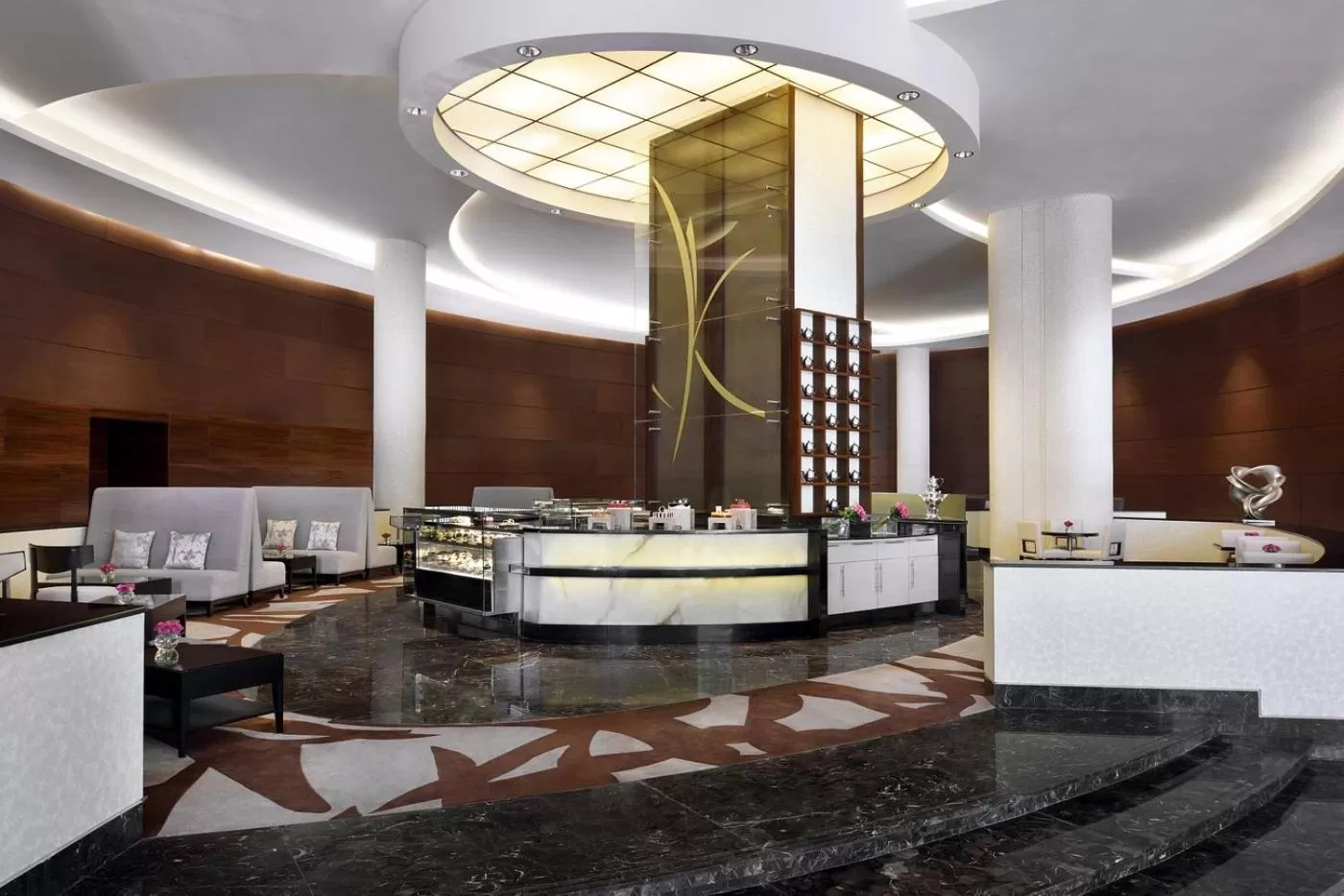 Lounge or bar in Emaar Residences Dubai Marina by Qstay - formerly Address Dubai Marina