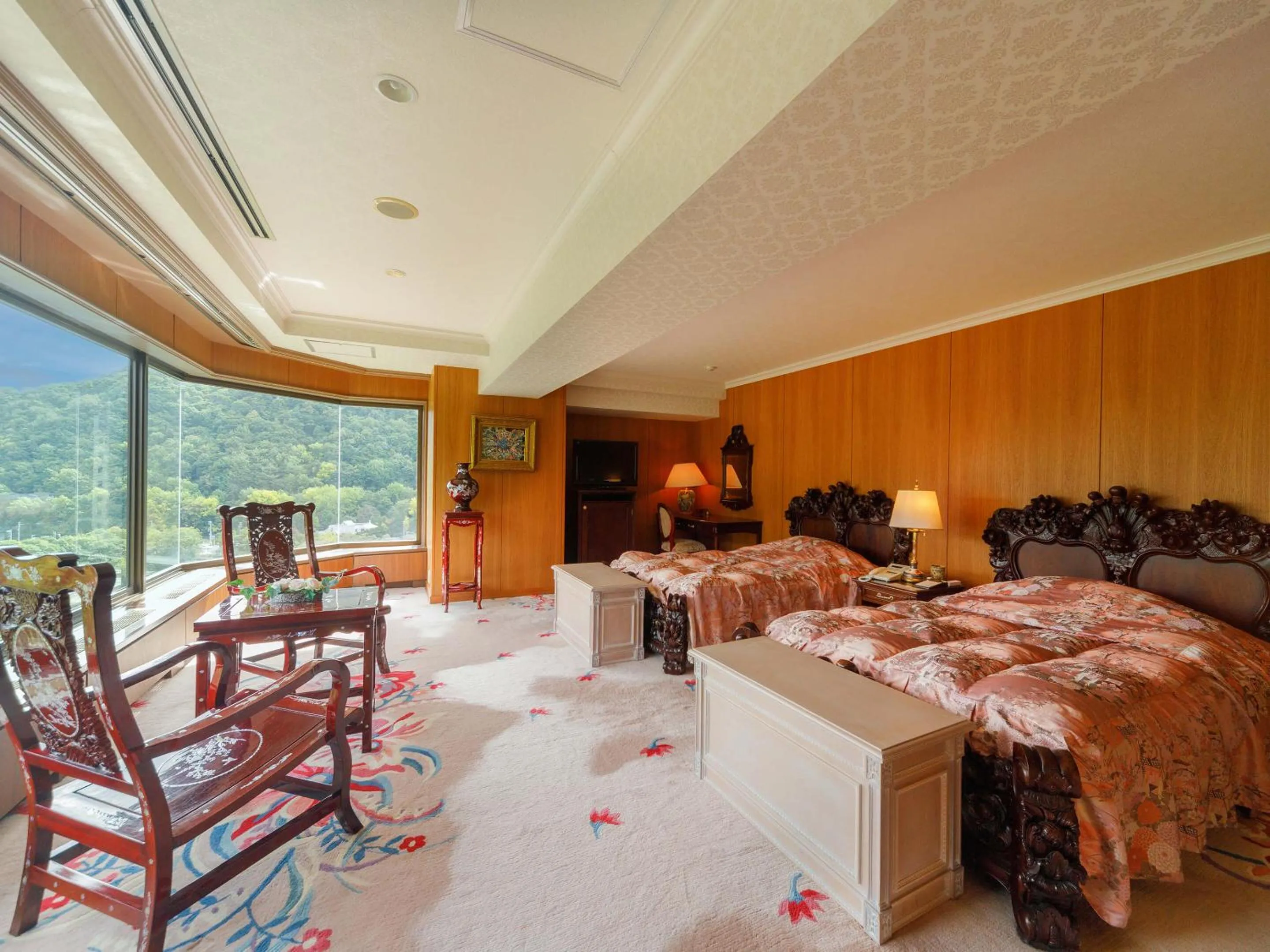 Living room, Bed in Jozankei View Hotel