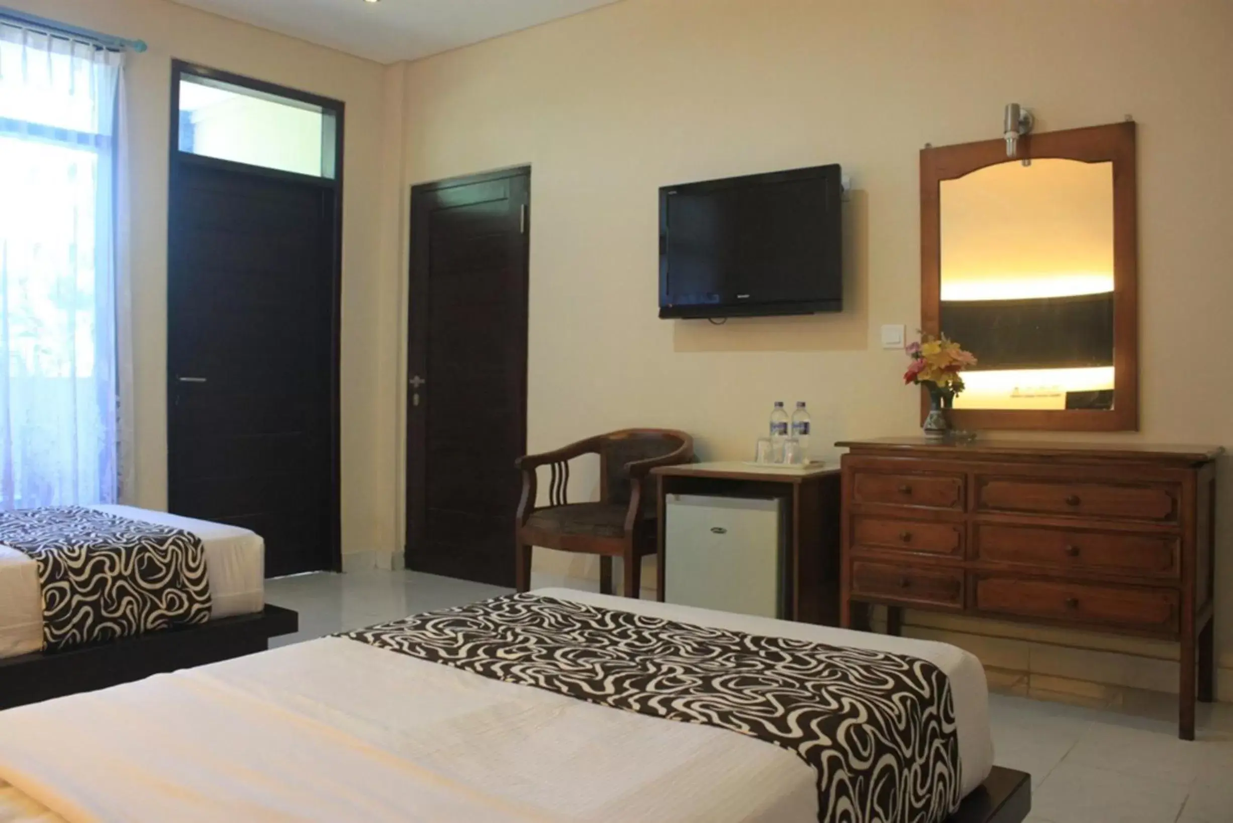 Photo of the whole room, Bed in Bakung Beach Resort