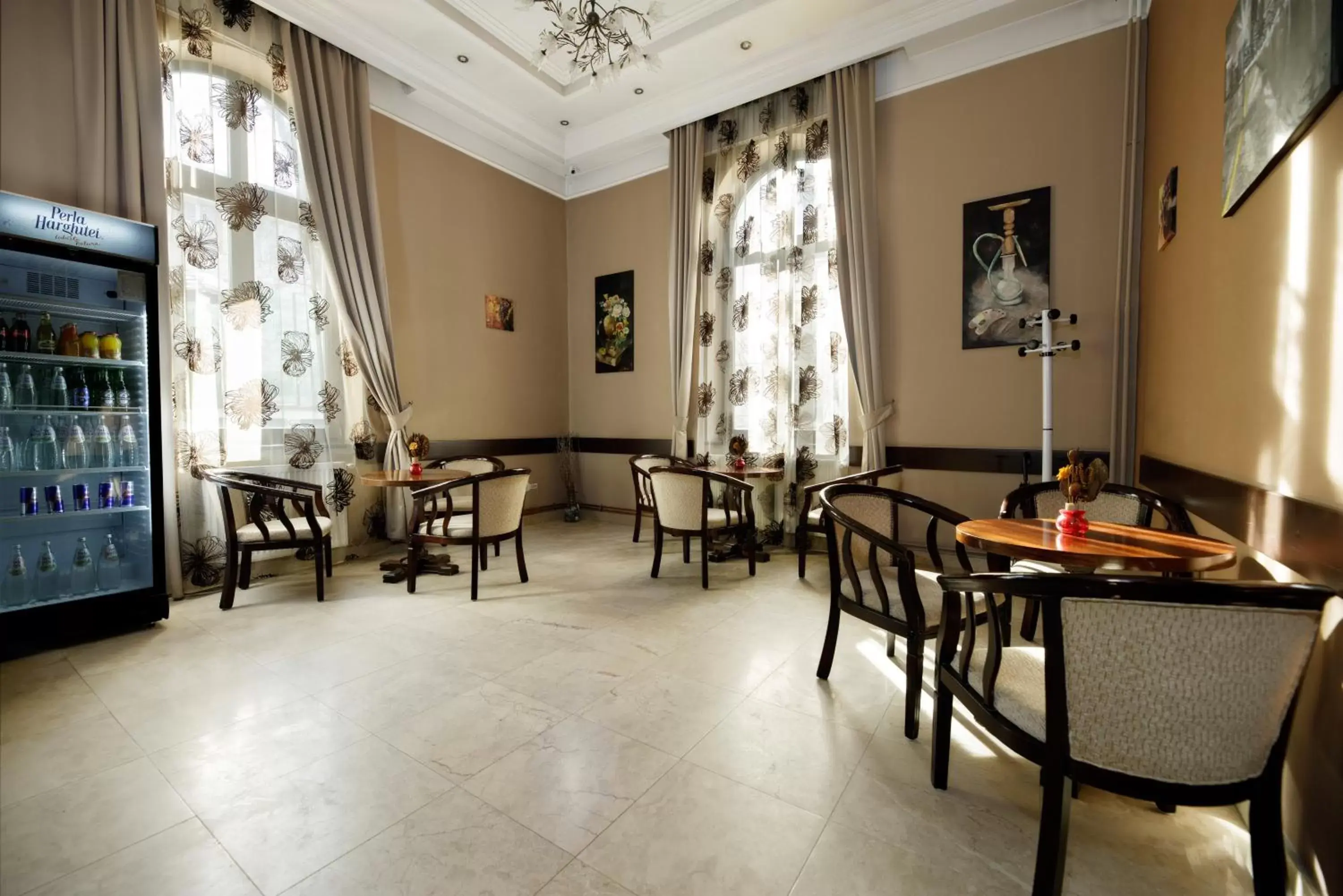 Lounge or bar, Restaurant/Places to Eat in Atrium Hotel Ateneu City Center