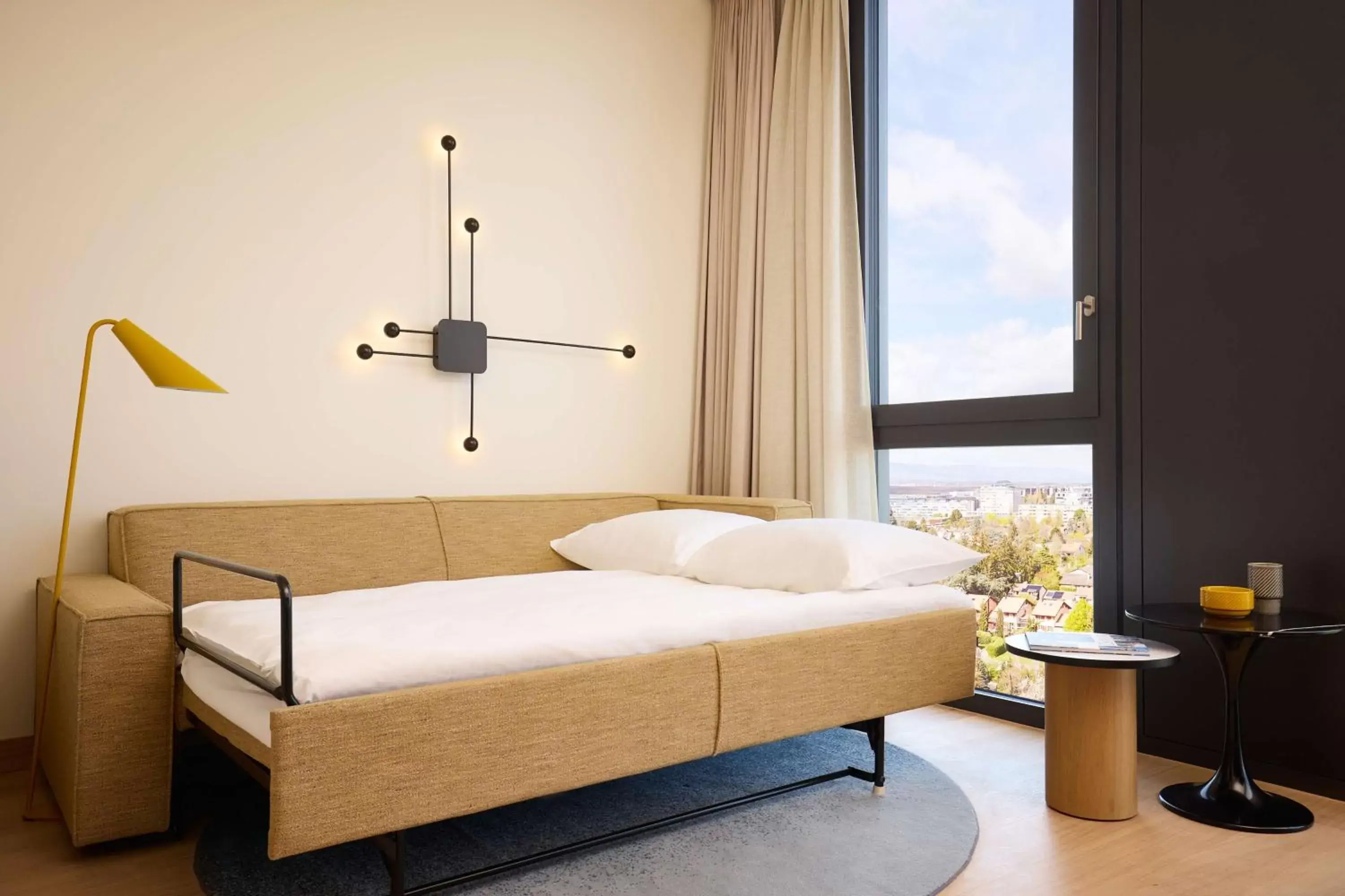 Bedroom, Bed in Adina Apartment Hotel Geneva