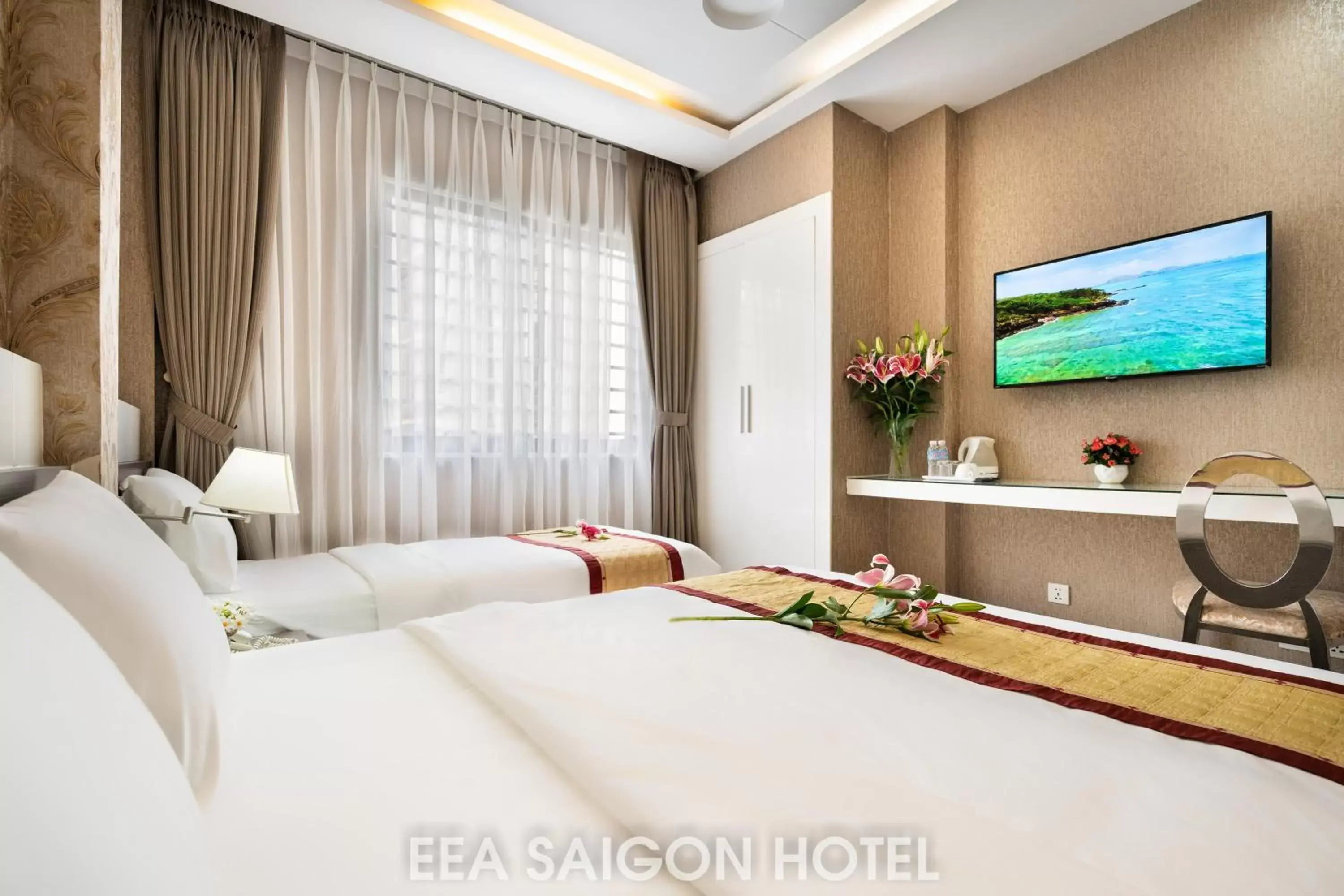 Bed in EEA Central Saigon Hotel Bed in EEA Central Saigon Hotel