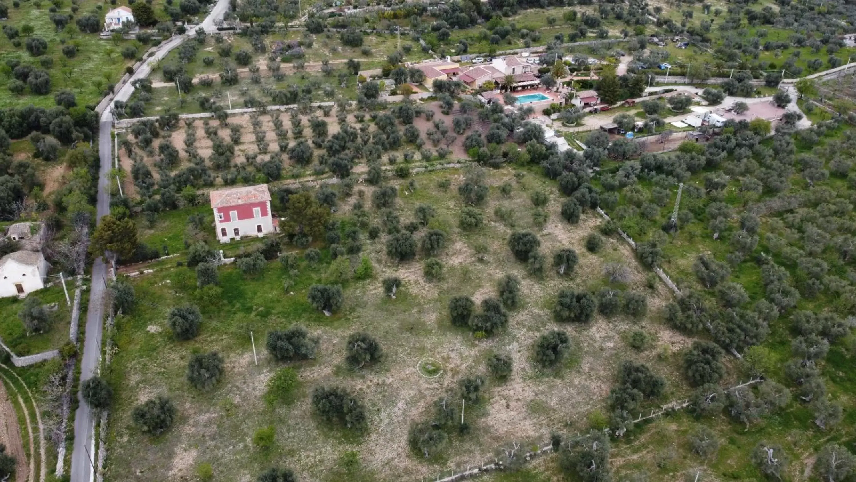 Property building, Bird's-eye View in Le Cese