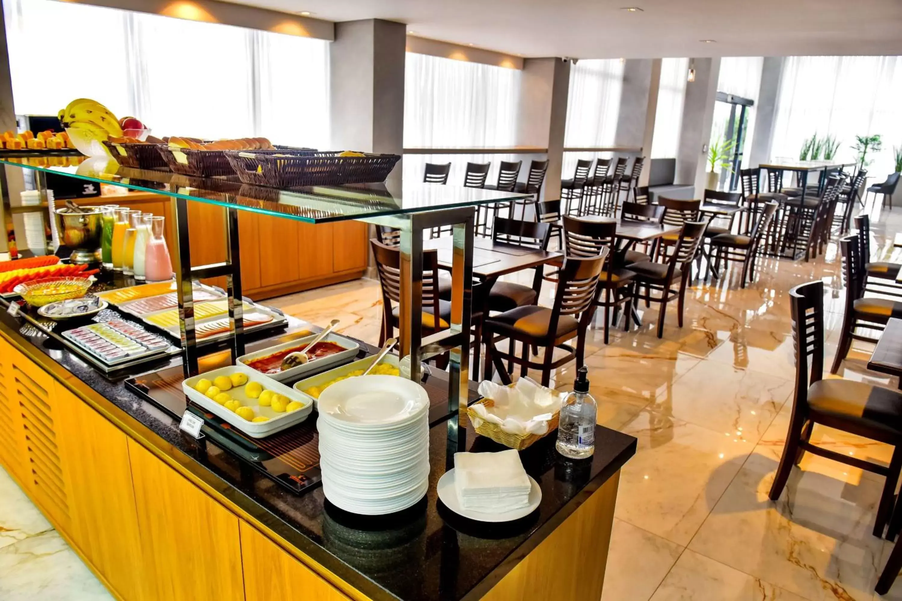 Restaurant/places to eat in Days Inn By Wyndham Cascavel Restaurant/places to eat in Days Inn By Wyndham Cascavel