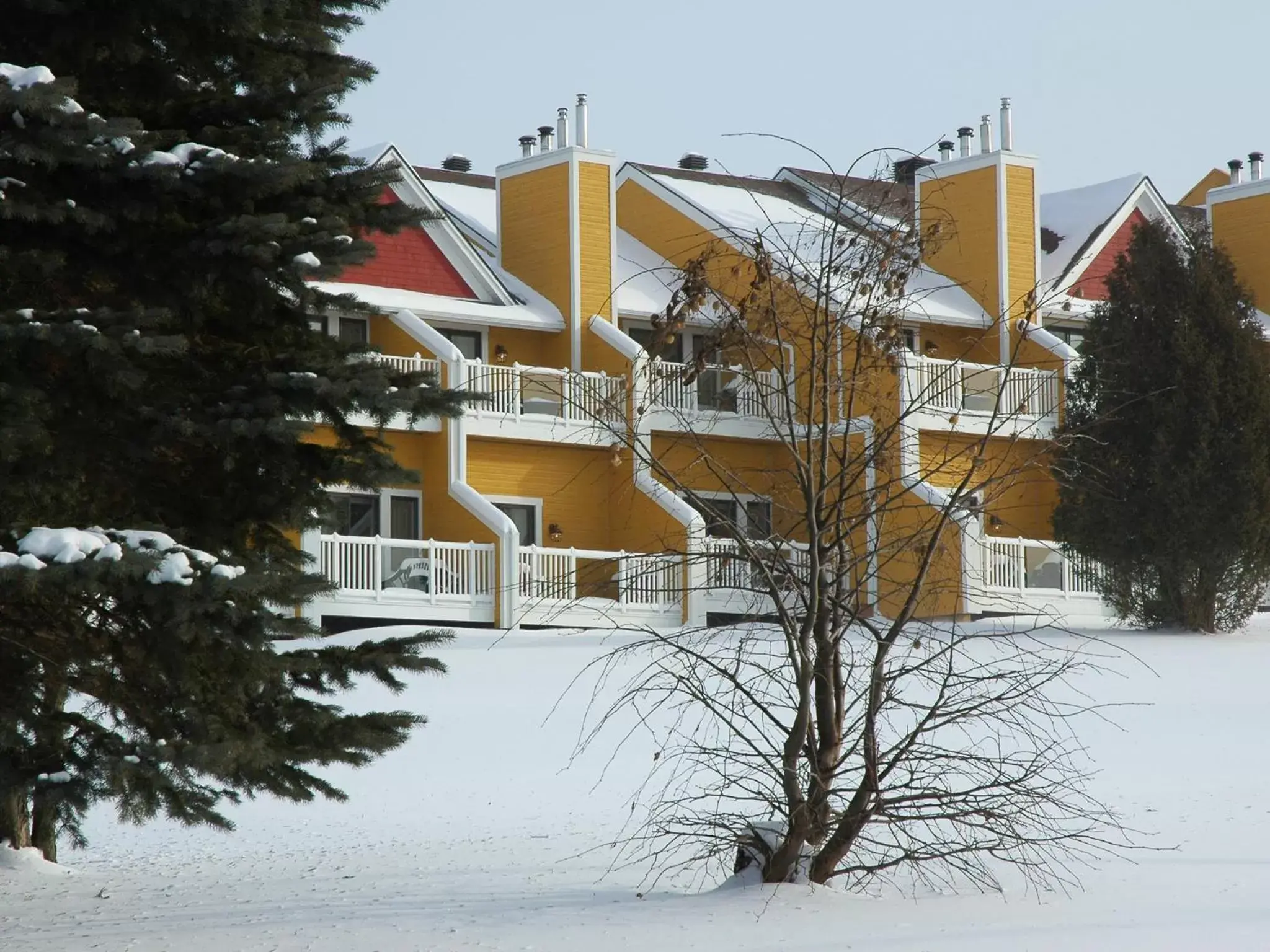 Facade/entrance, Winter in Estrimont Suites & Spa