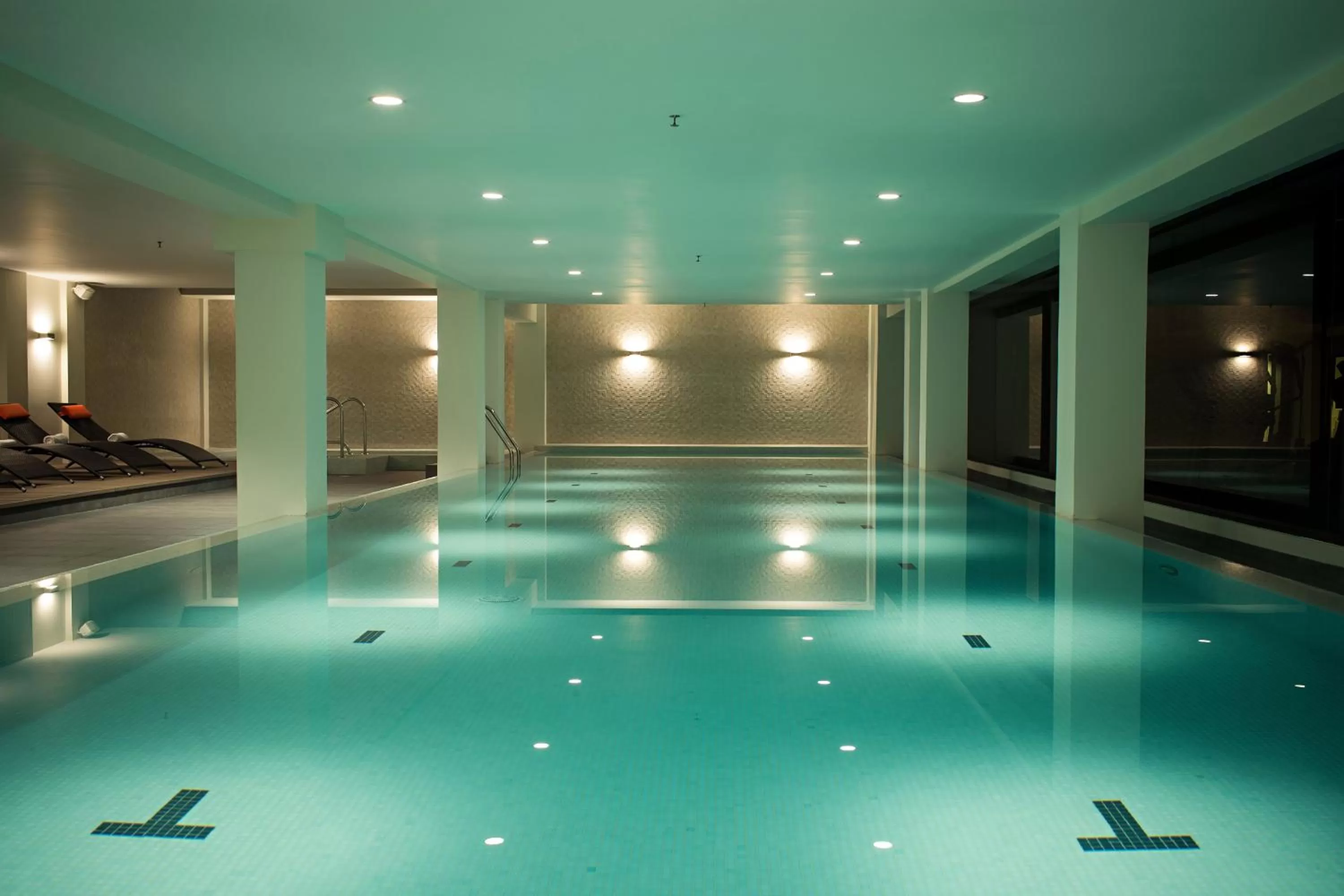 Swimming pool in Wyndham Garden San Jose Escazu, Costa Rica