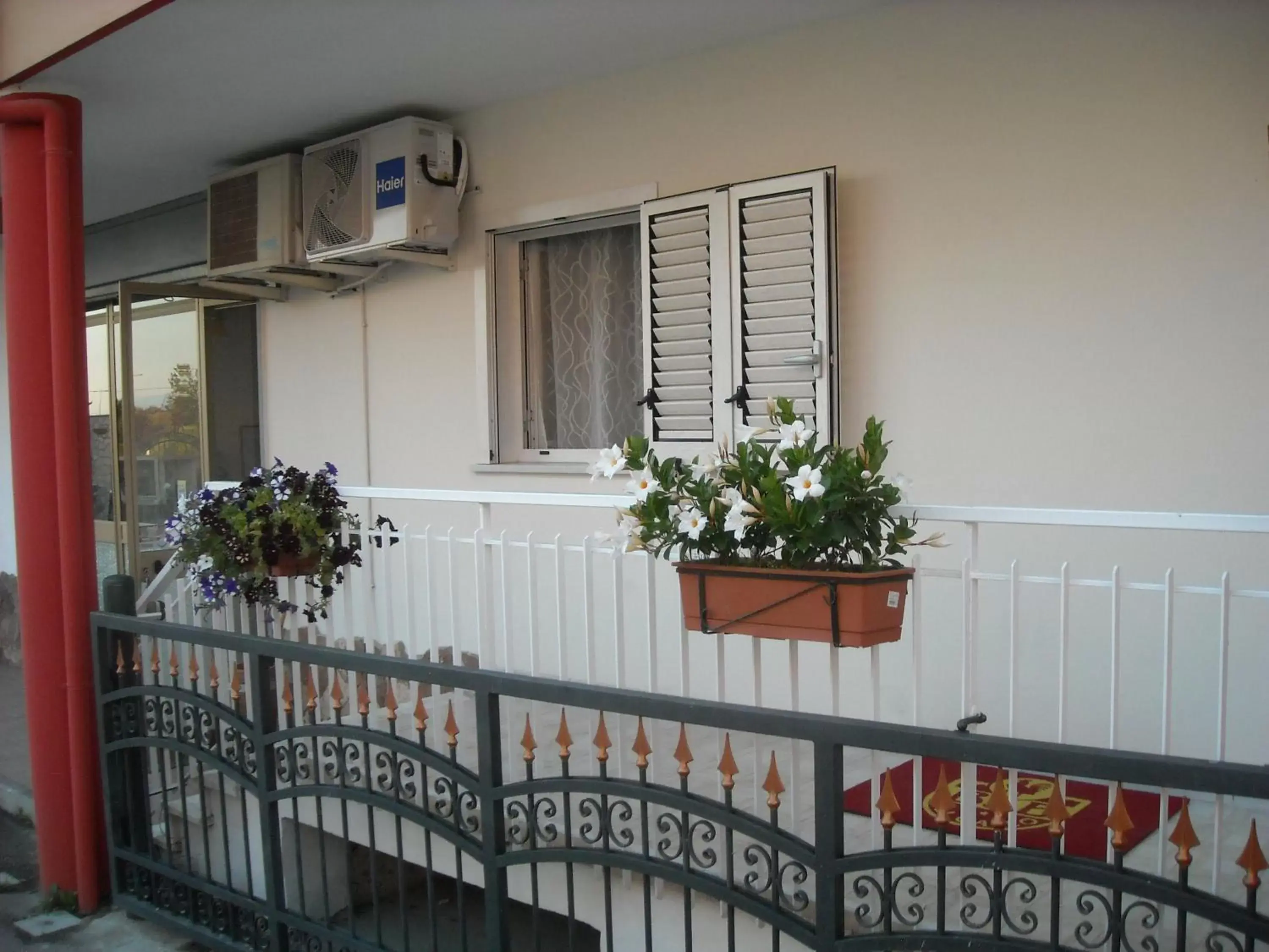 Property building, Balcony/Terrace in B&B dal Gallo