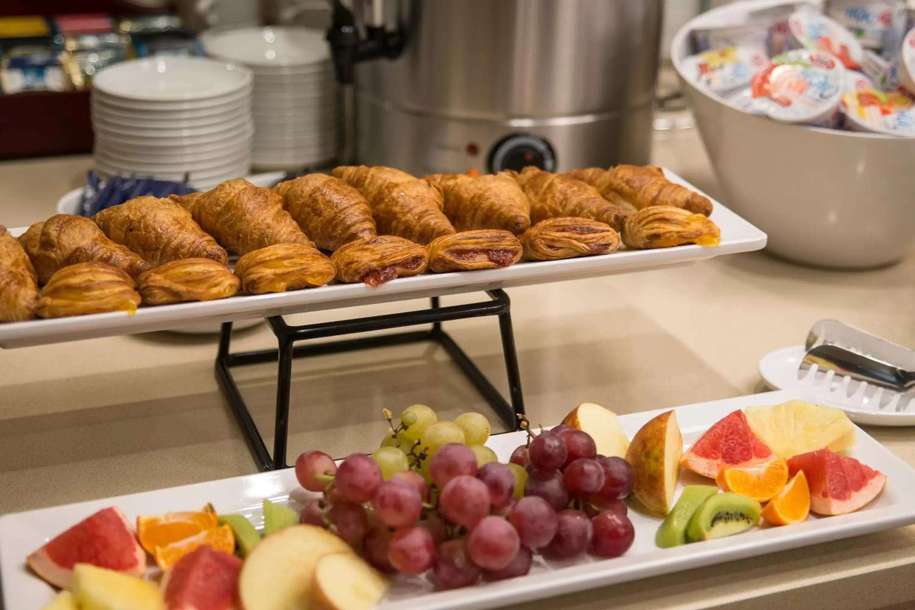 Buffet breakfast in Citi Hotel's Wrocław Buffet breakfast in Citi Hotel's Wrocław