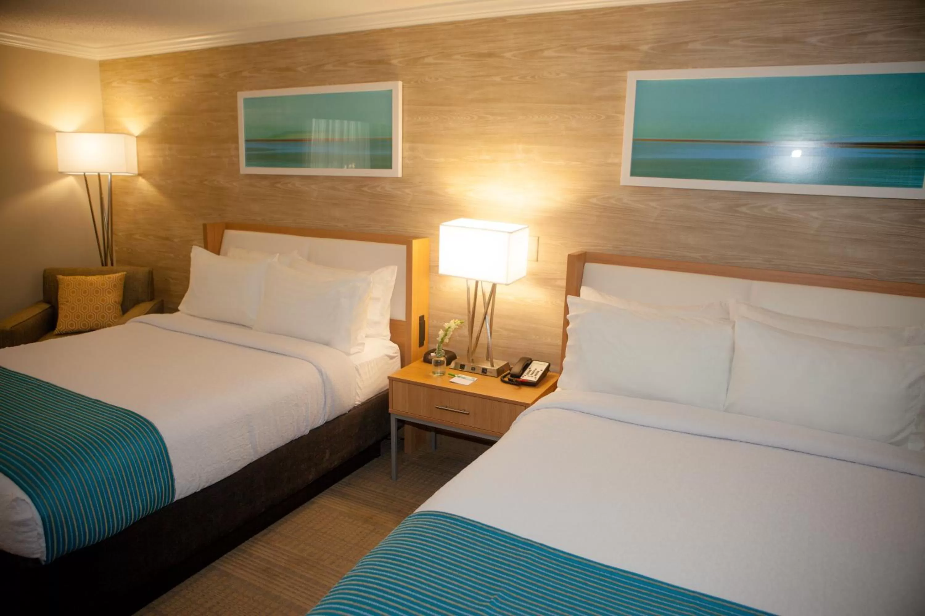 Photo of the whole room, Bed in Holiday Inn Greenville by IHG