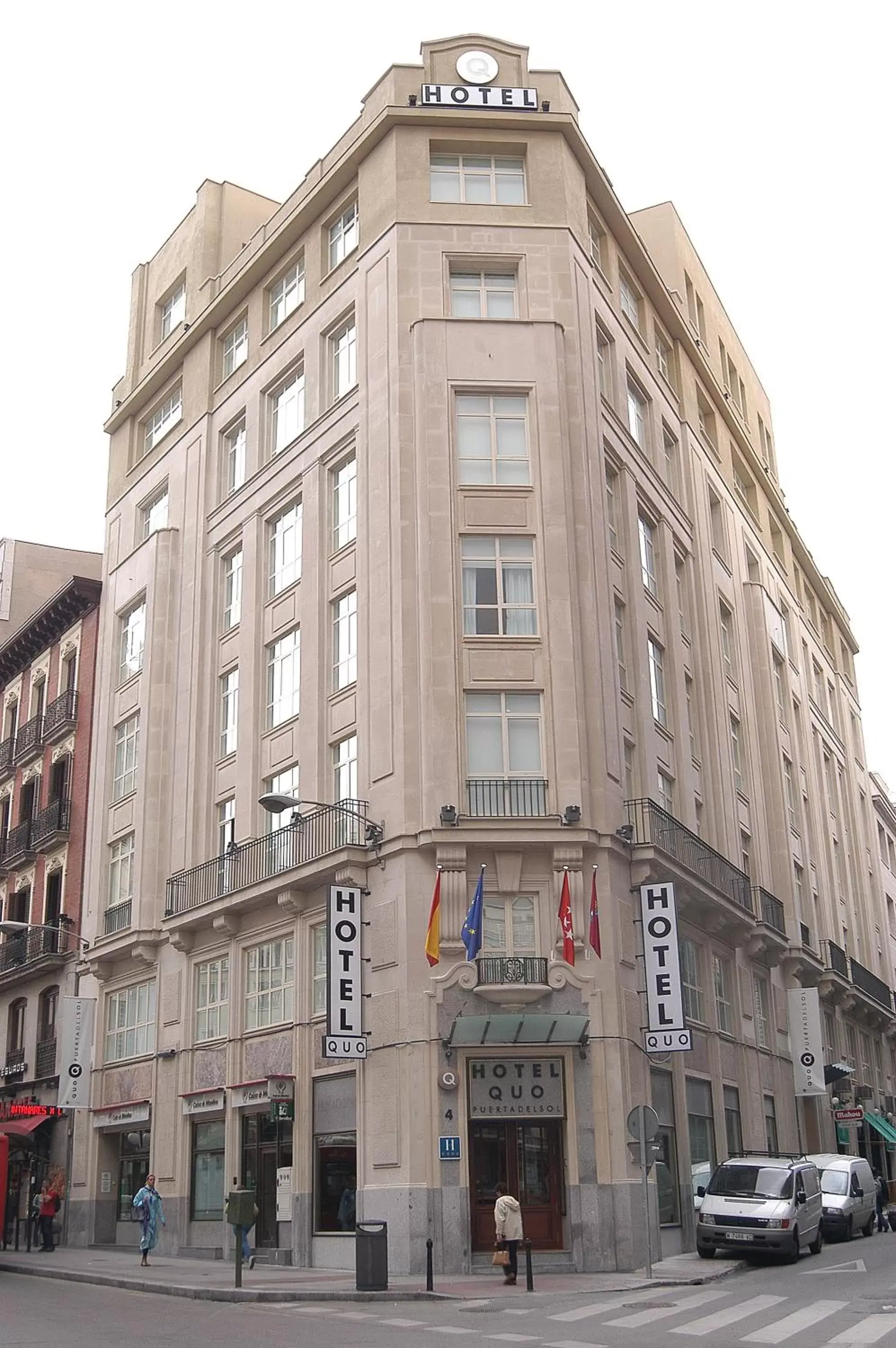 Facade/entrance, Property Building in Quatro Puerta del Sol