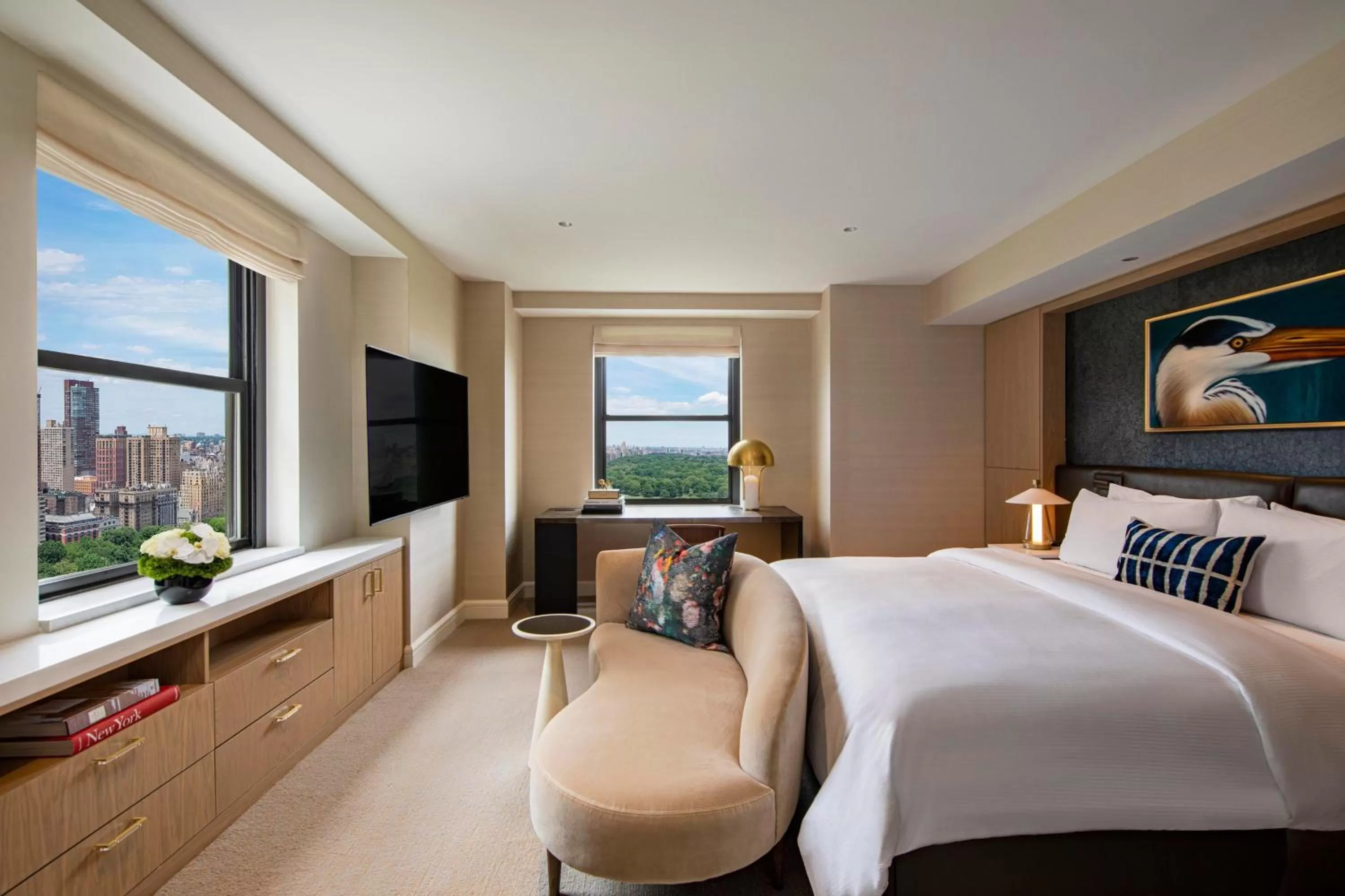 Bedroom, Bed in JW Marriott Essex House New York