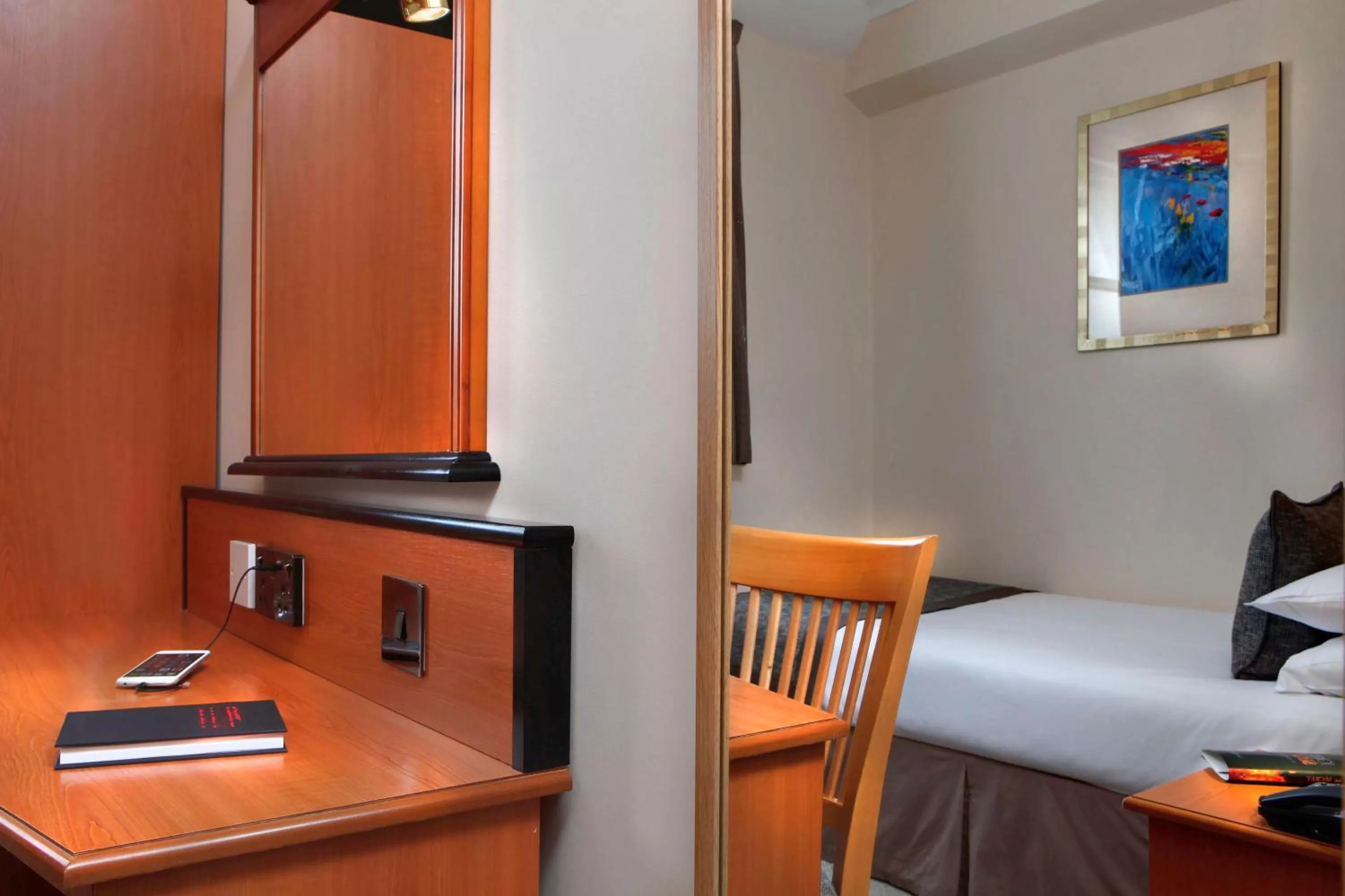 Photo of the whole room, Bed in Best Western Corona Hotel