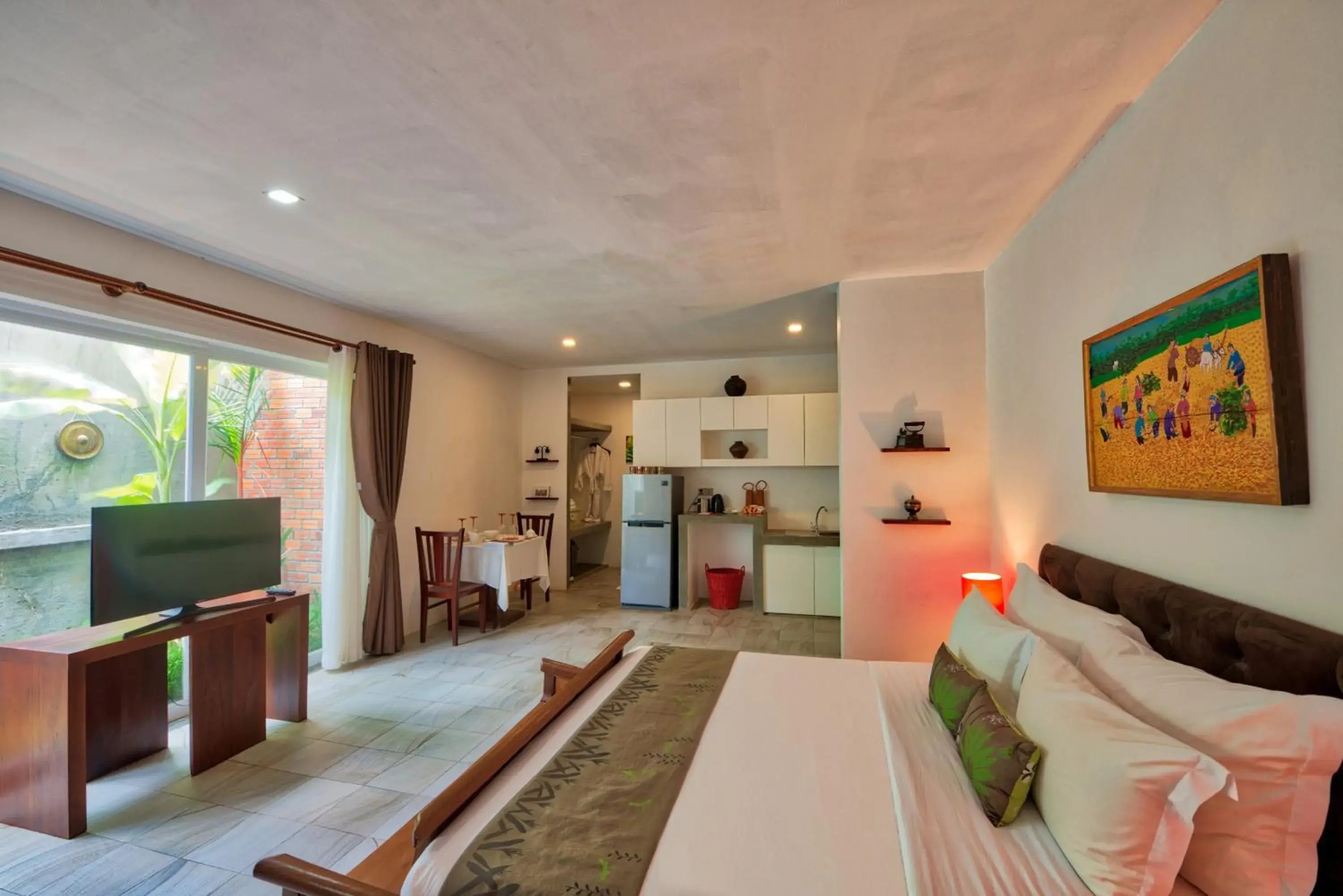 Bedroom, Seating Area in Mane Village Suites