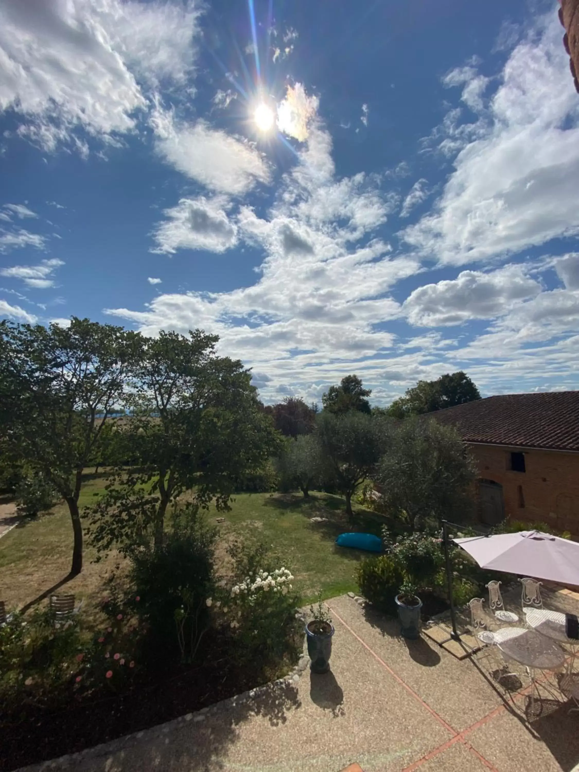 Garden view in Manoir du Bouyssou