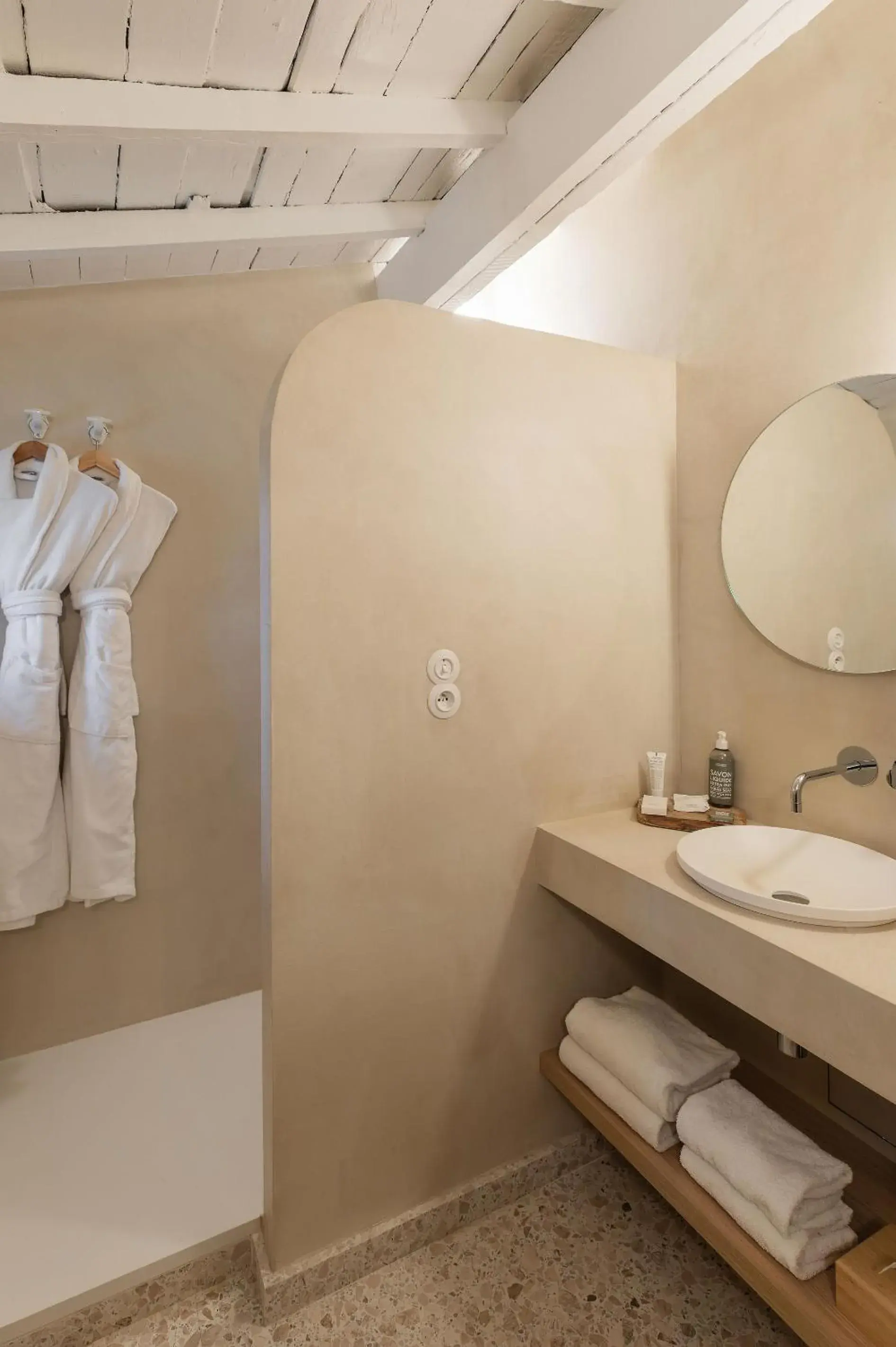 Bathroom in Hotel Restaurant Les Arnelles