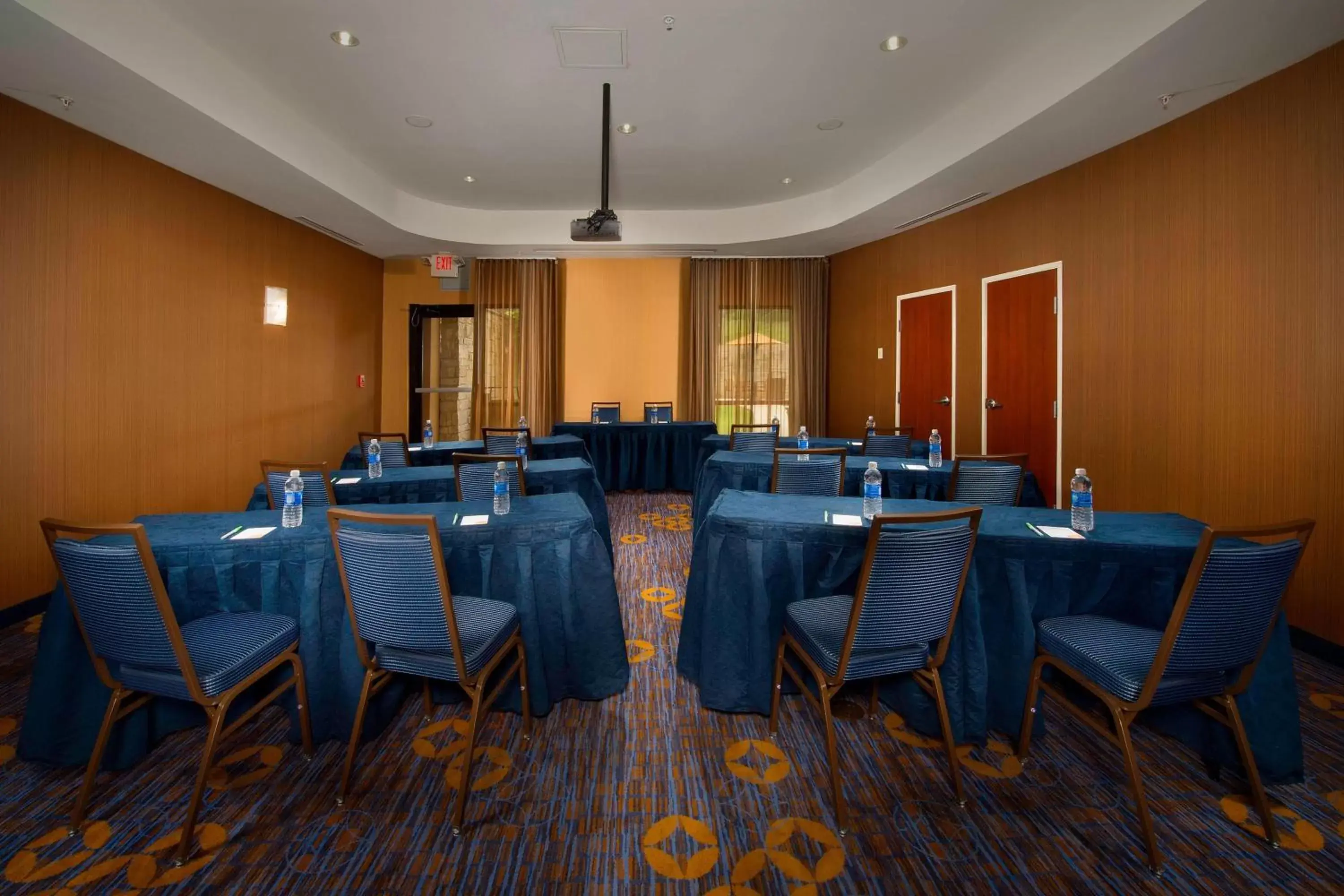 Meeting/conference room in Courtyard by Marriott San Antonio SeaWorld/Lackland