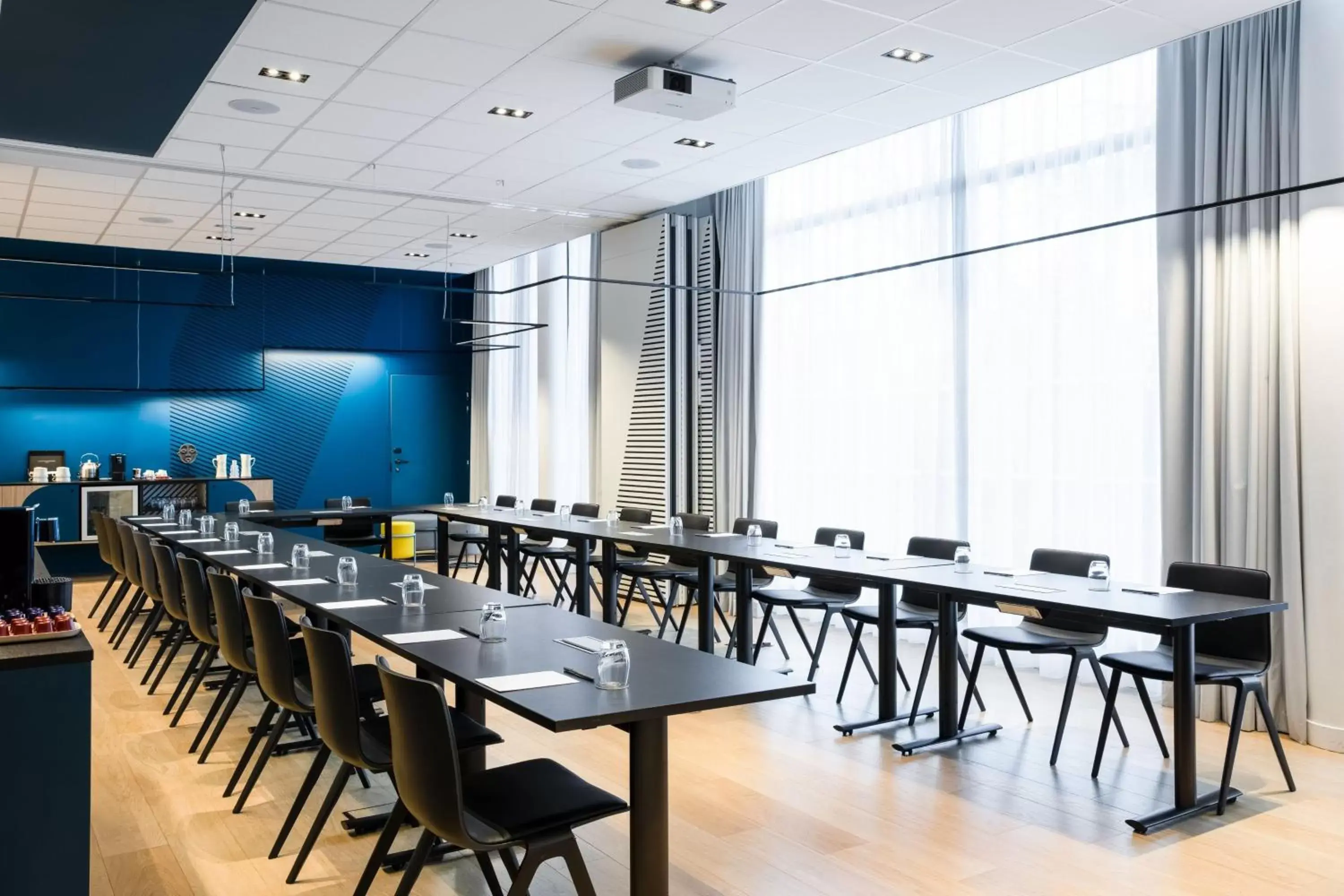 Meeting/conference room in Courtyard by Marriott Paris Creteil