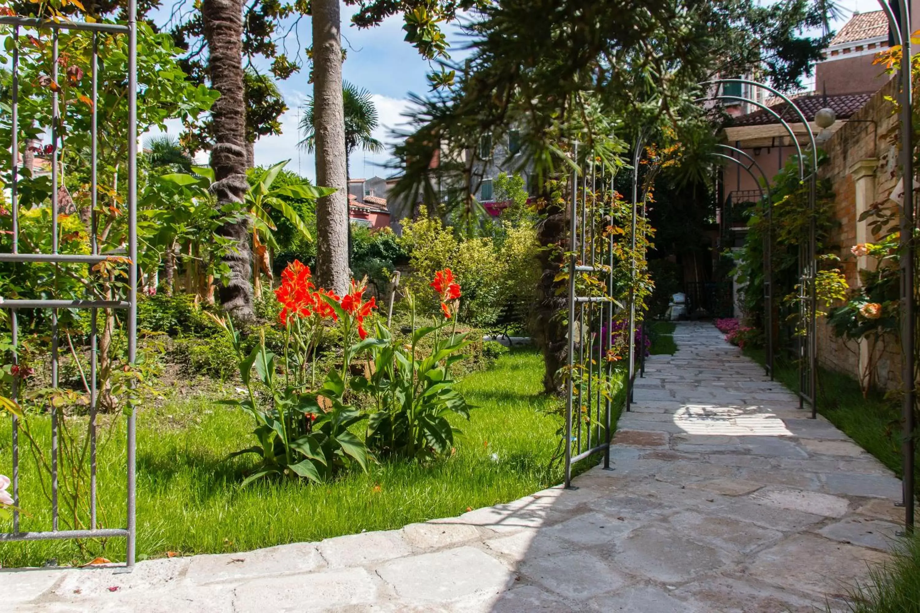 Garden in Hotel Sant'Antonin