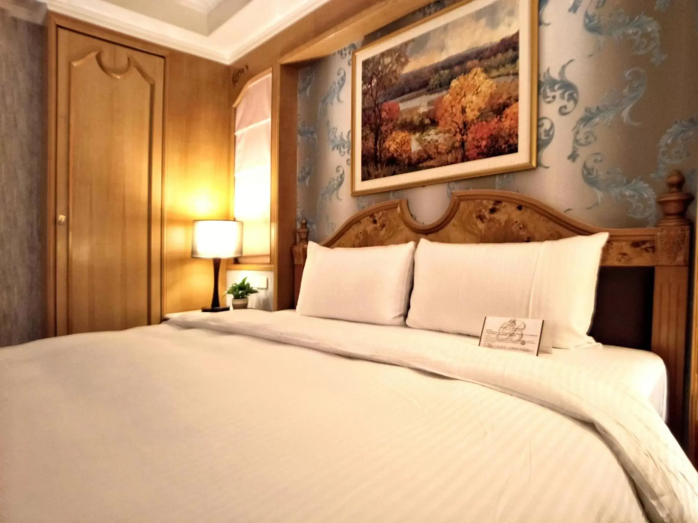 Bedroom, Bed in Beauty Hotels - Star Beauty Resort