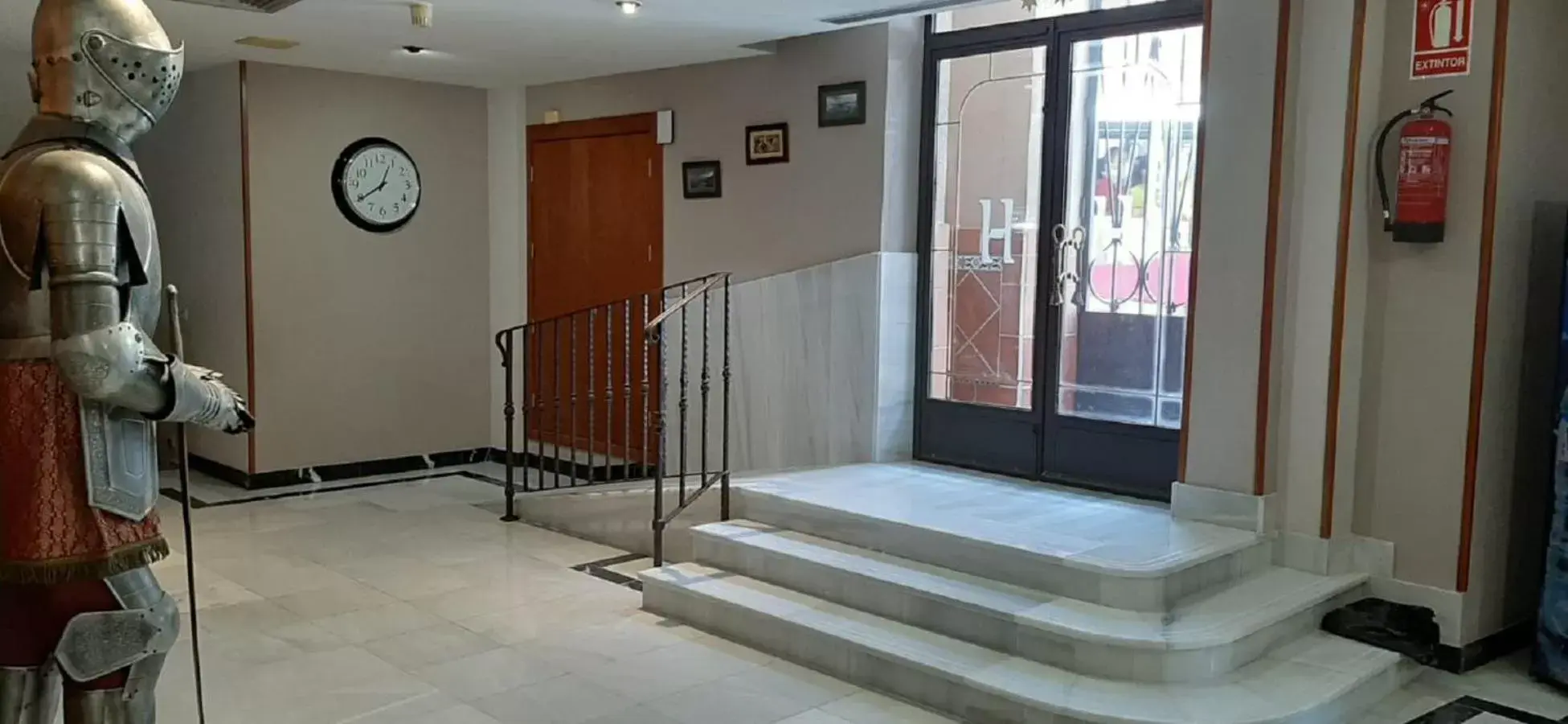 Facade/entrance, Lobby/Reception in Hotel Real De Toledo