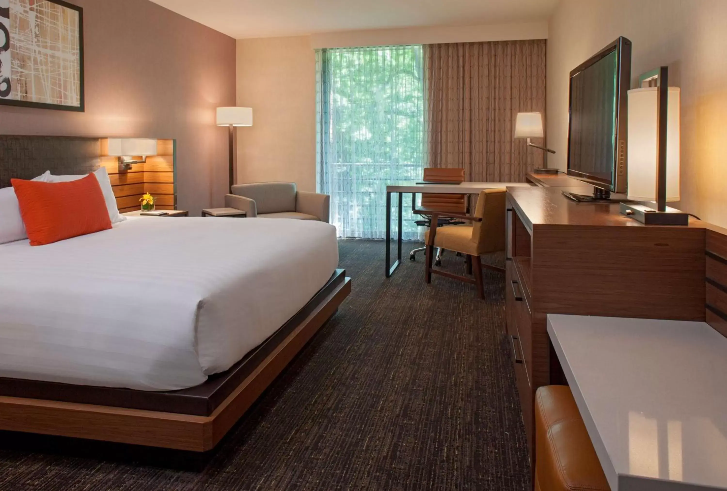 Photo of the whole room, Bed in Hyatt Lodge Oak Brook Chicago
