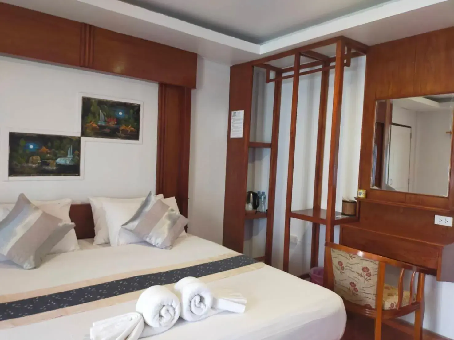 Bedroom, Bed in Lanta Nice Beach Resort - SHA Extra Plus