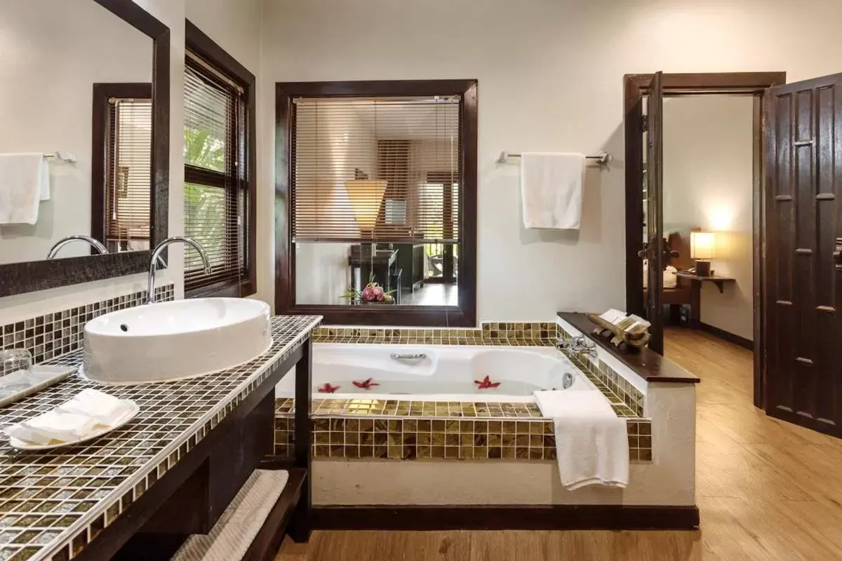 Bathroom in Lanna Dusita Riverside Boutique Resort