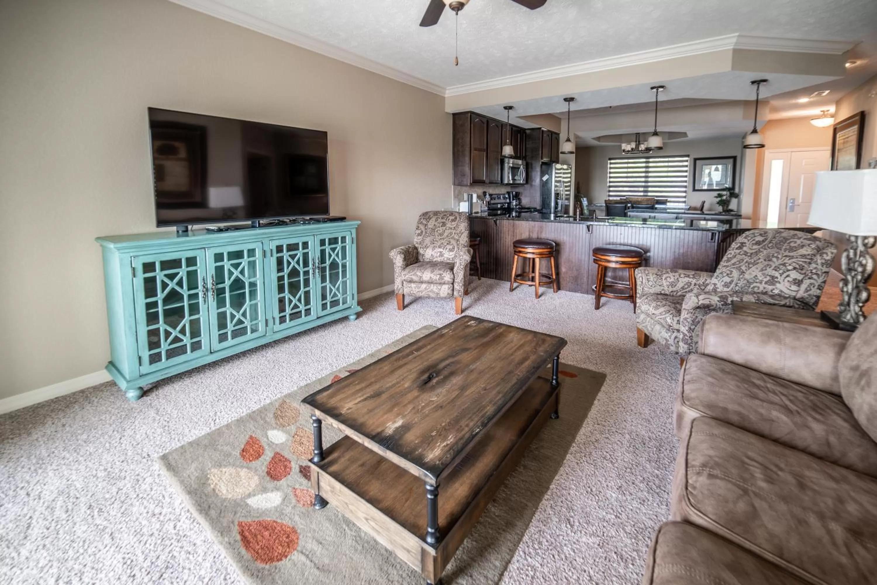 TV and multimedia in Majestic at Table Rock