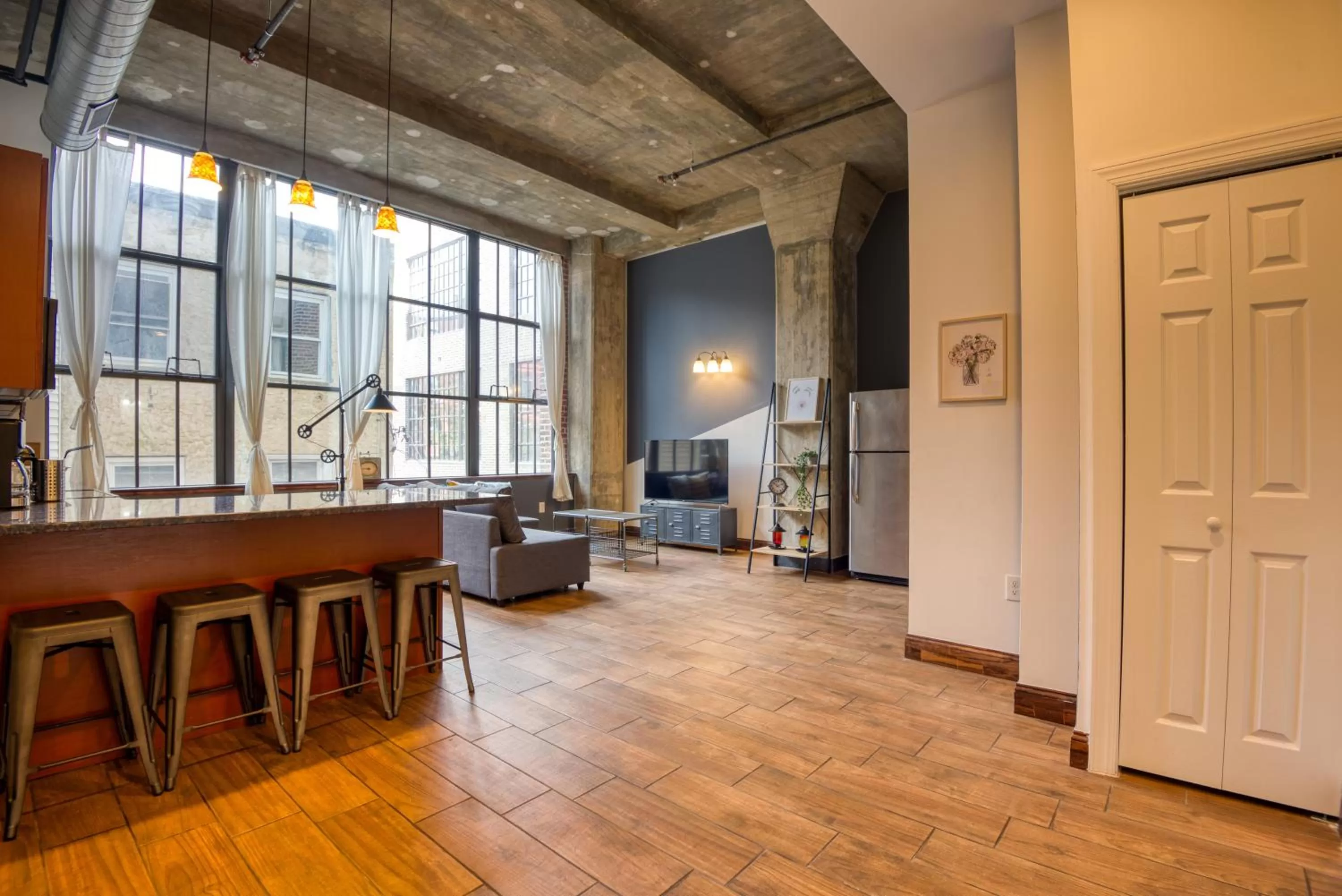 One-Bedroom Apartment in Sosuite at Independence Lofts - Callowhill