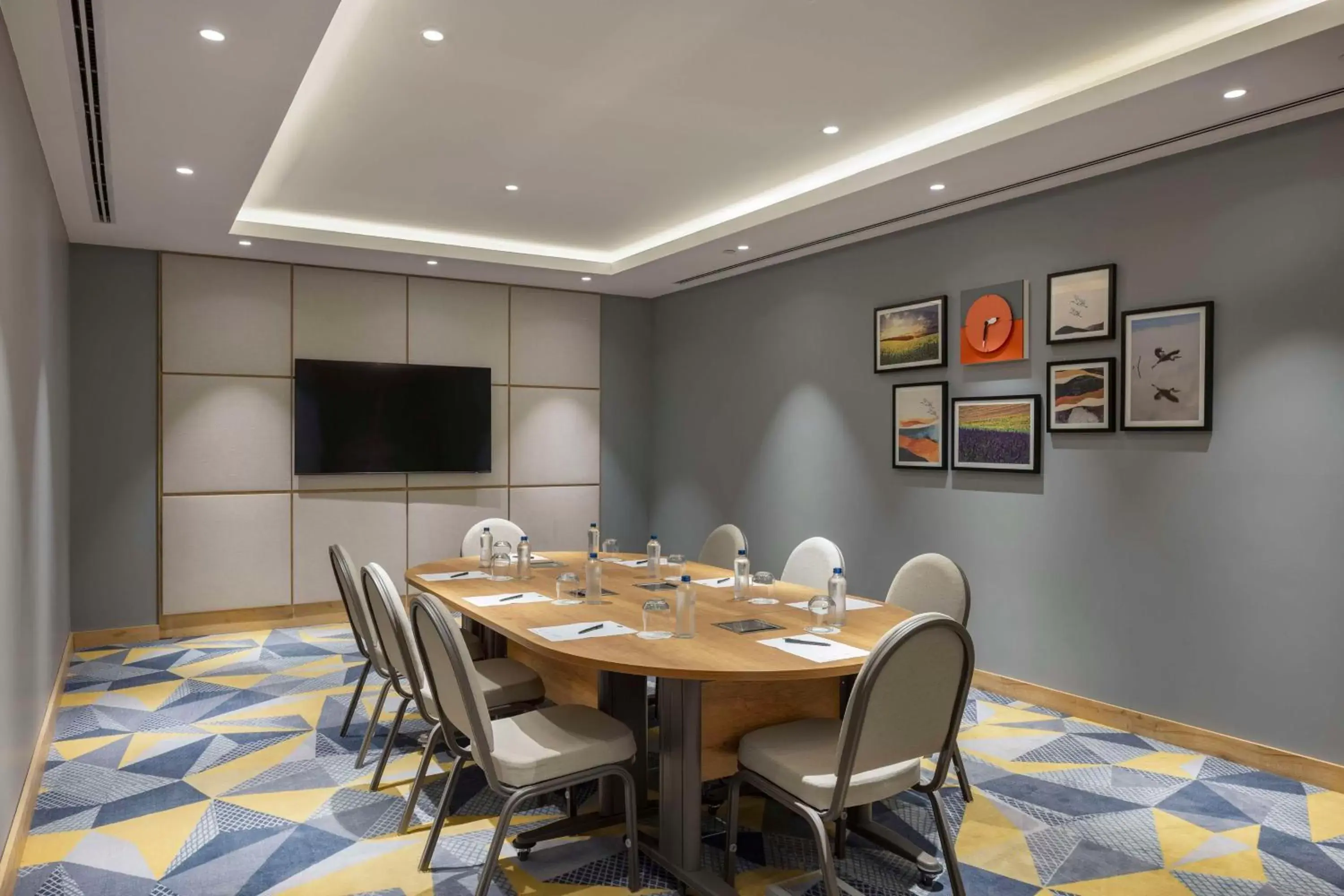 Meeting/conference room, Restaurant/Places to Eat in Hampton By Hilton Cerkezkoy