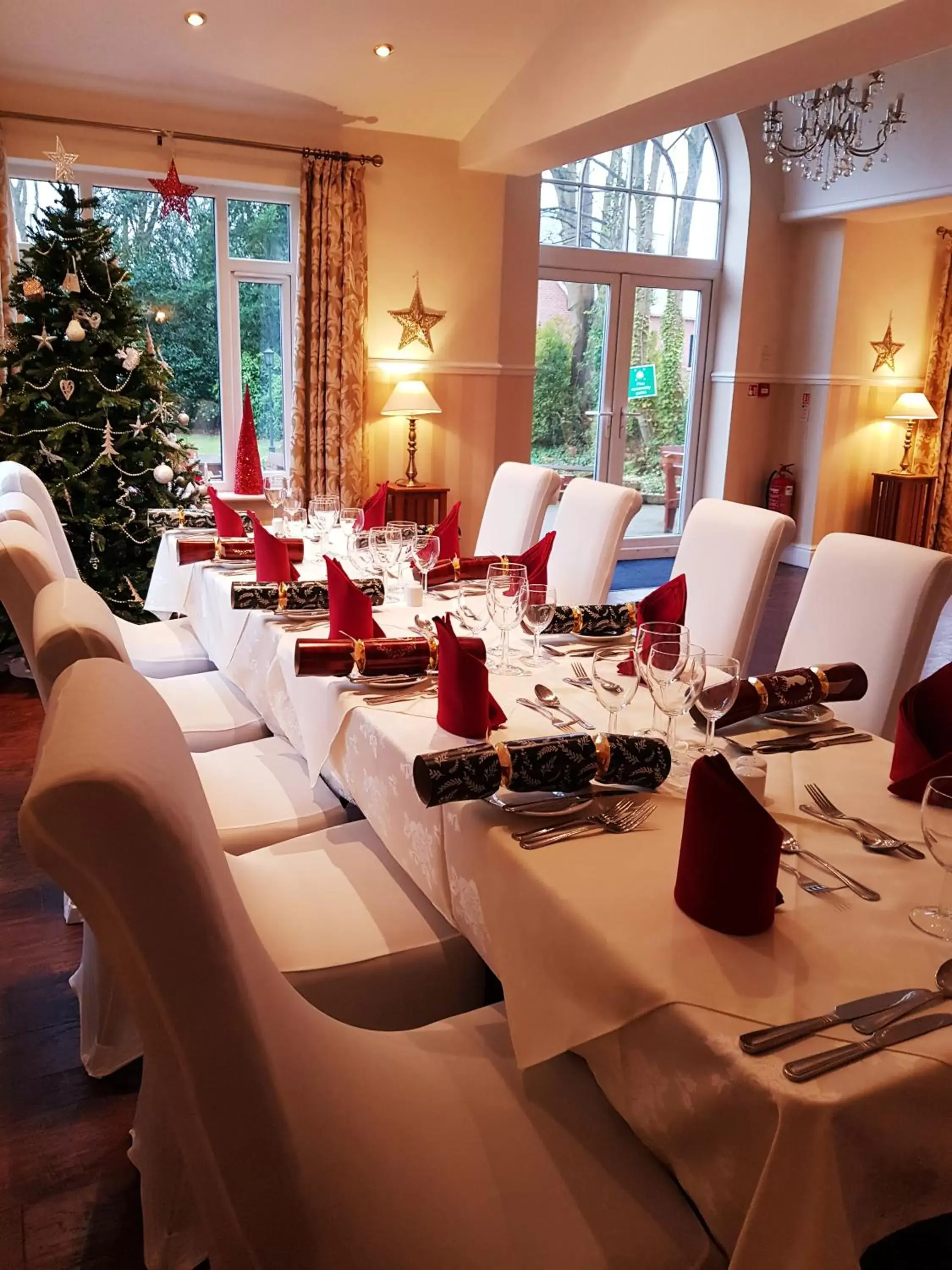 Banquet/Function facilities, Restaurant/Places to Eat in The Chetwynde Hotel