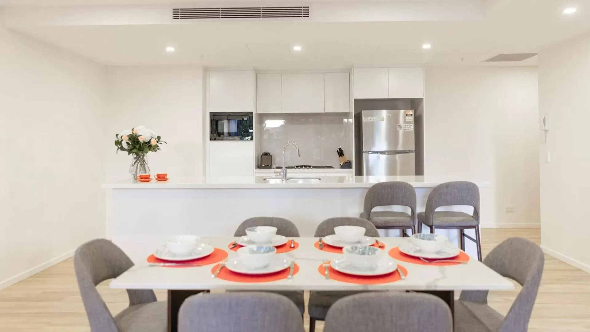 Kitchen or kitchenette, Dining Area in Ruby Gold Coast by CLLIX