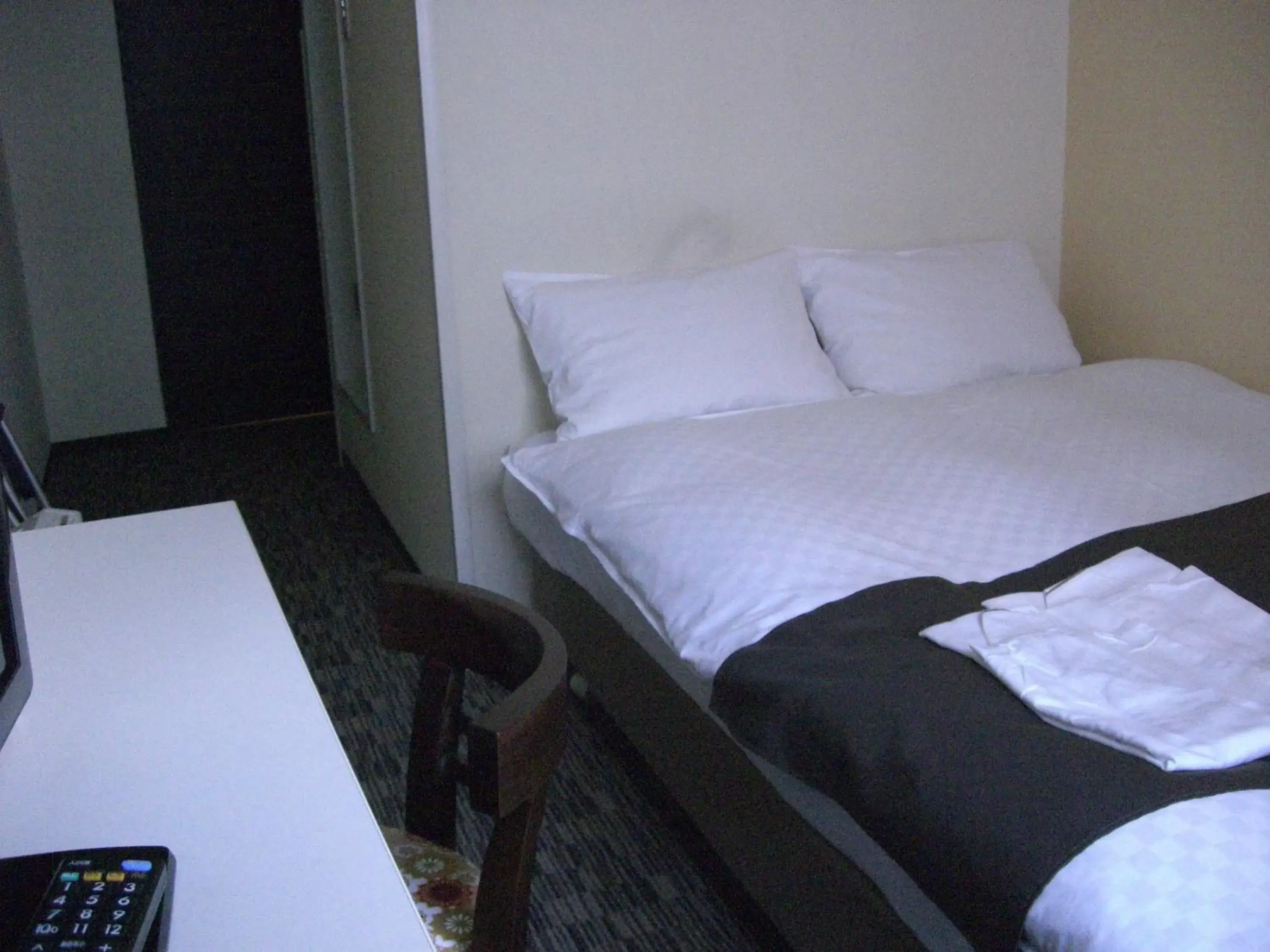 Photo of the whole room, Bed in Nagoya Fushimi Mont-Blanc Hotel