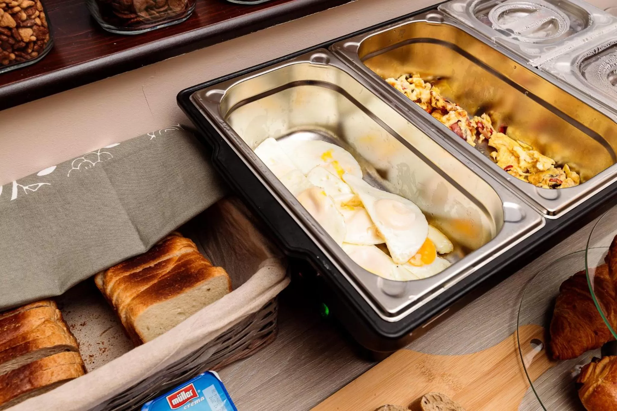 Breakfast in Pensiunea Select Central