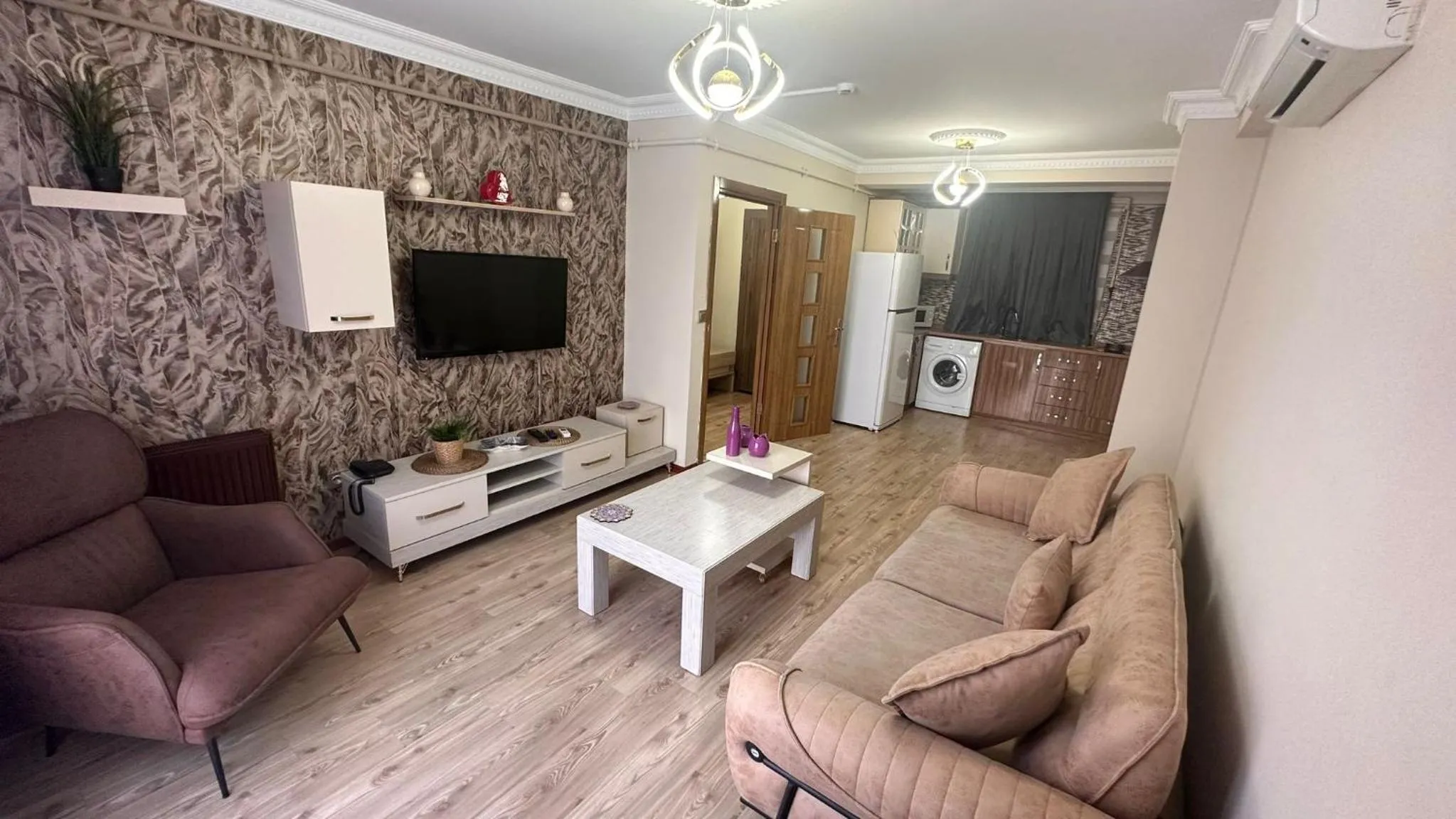 TV and multimedia in Overland Residence