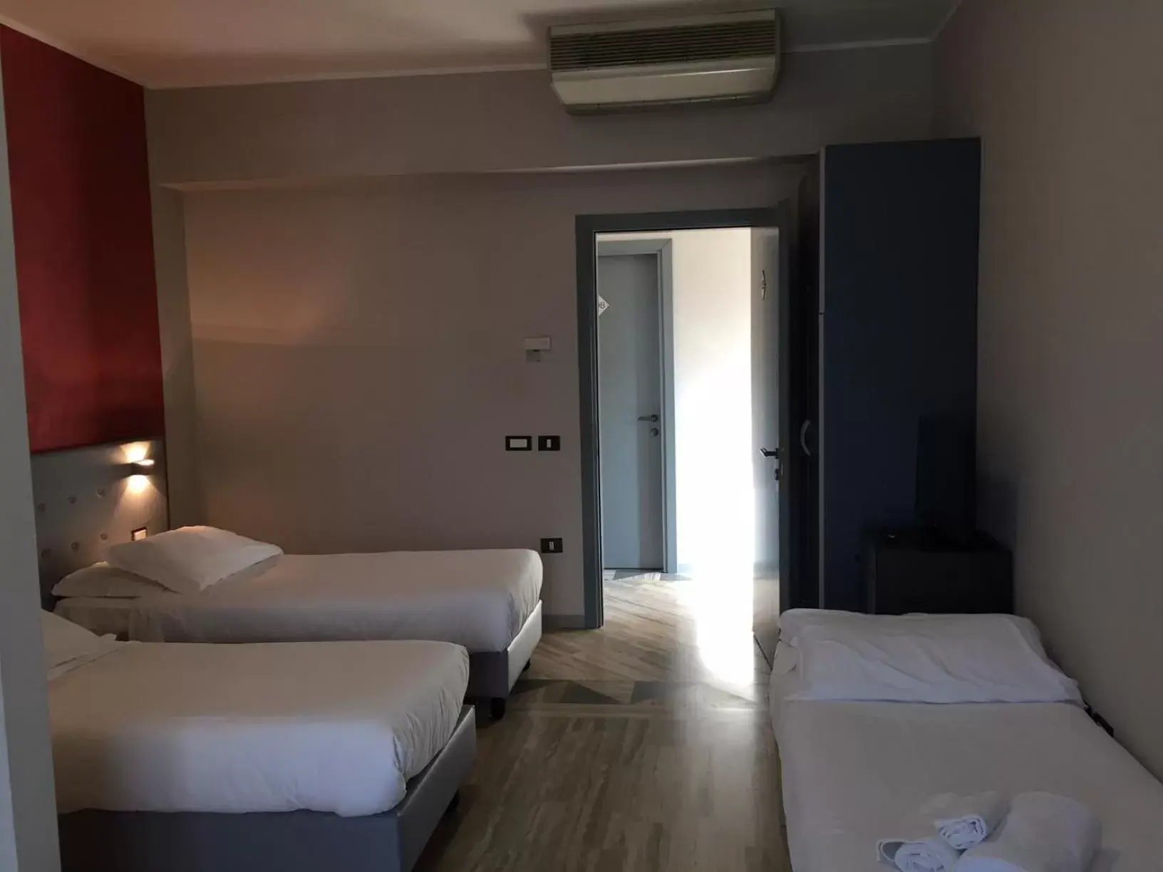 Photo of the whole room, Bed in Hotel Sant'Elia