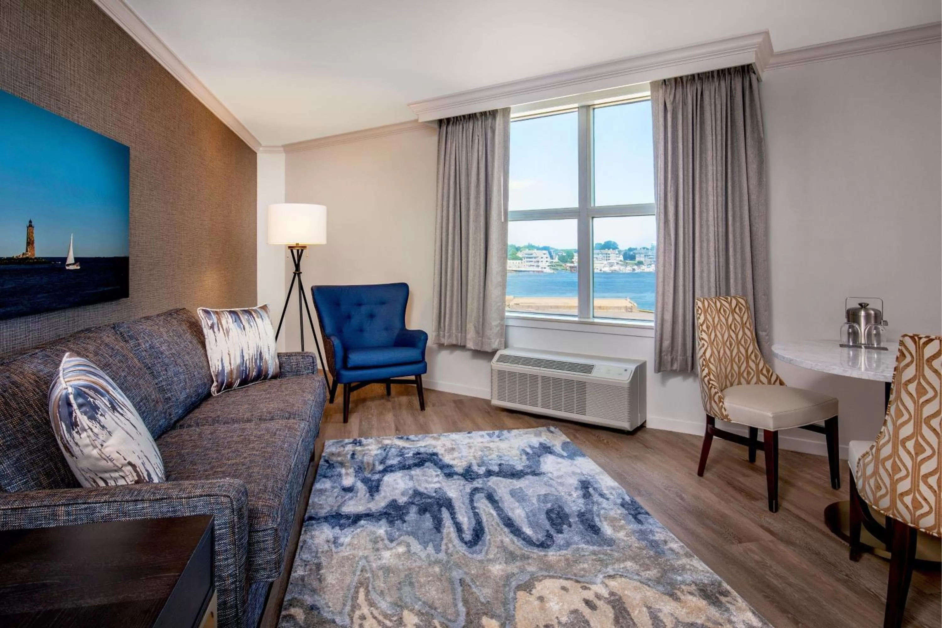 Bedroom, Bed in Sheraton Portsmouth Harborside Hotel