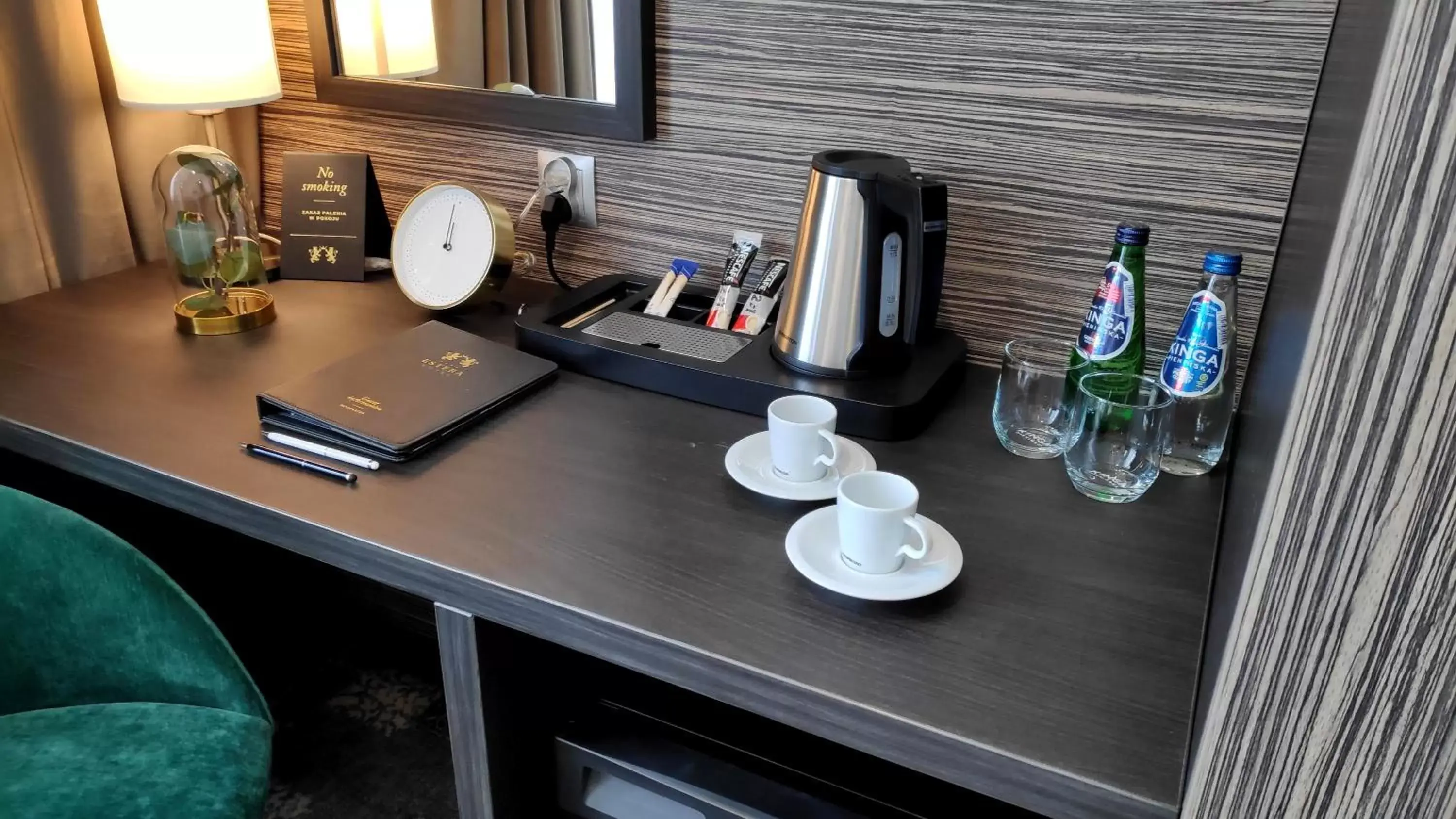 Coffee/tea facilities in Hotel Estera