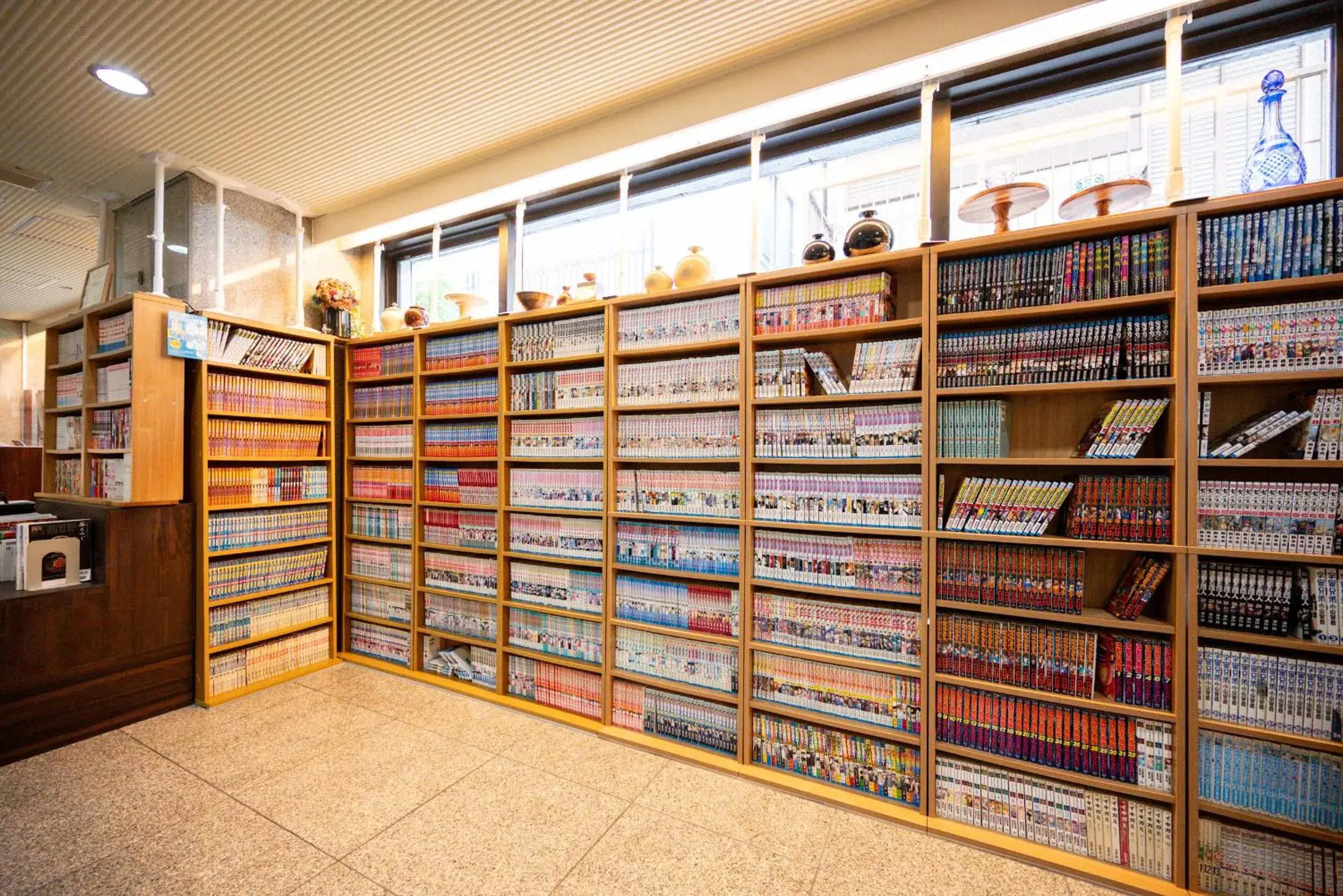 Library in Kagoshima Plaza Hotel Tenmonkan