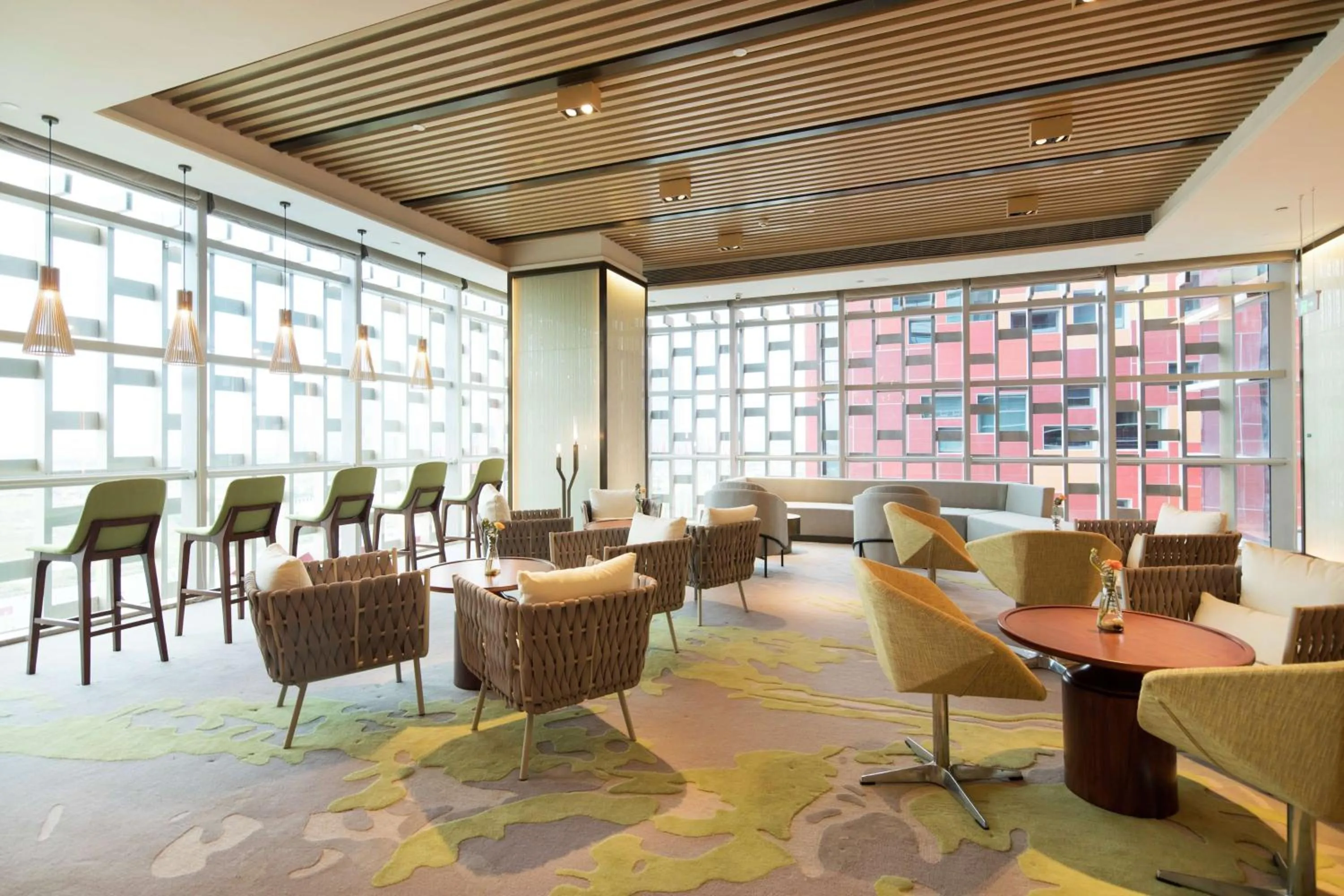 Lounge or bar in Hilton Garden Inn Zhuhai Hengqin