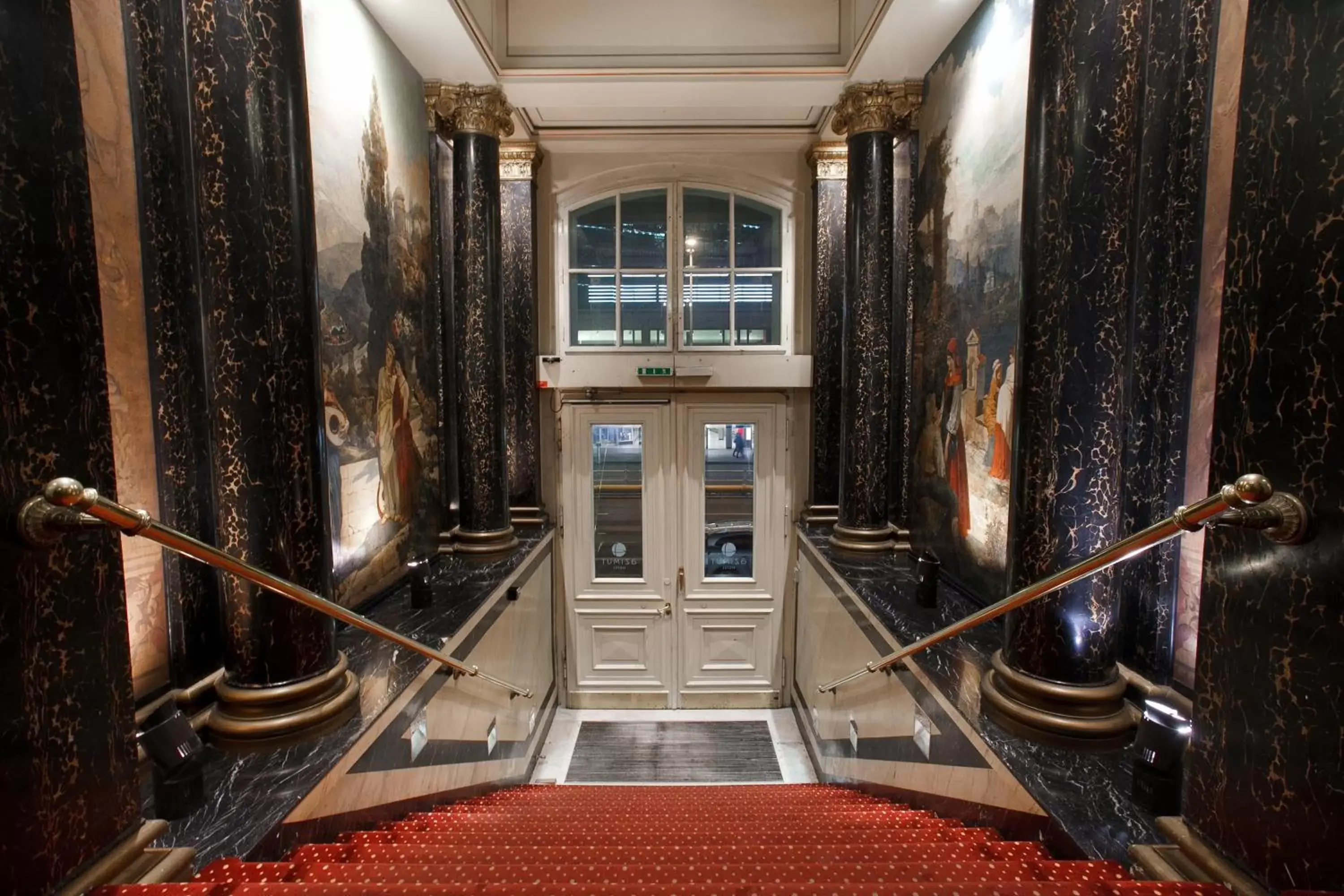 Facade/entrance in acom-Hotel Berlin Kurfürstendamm