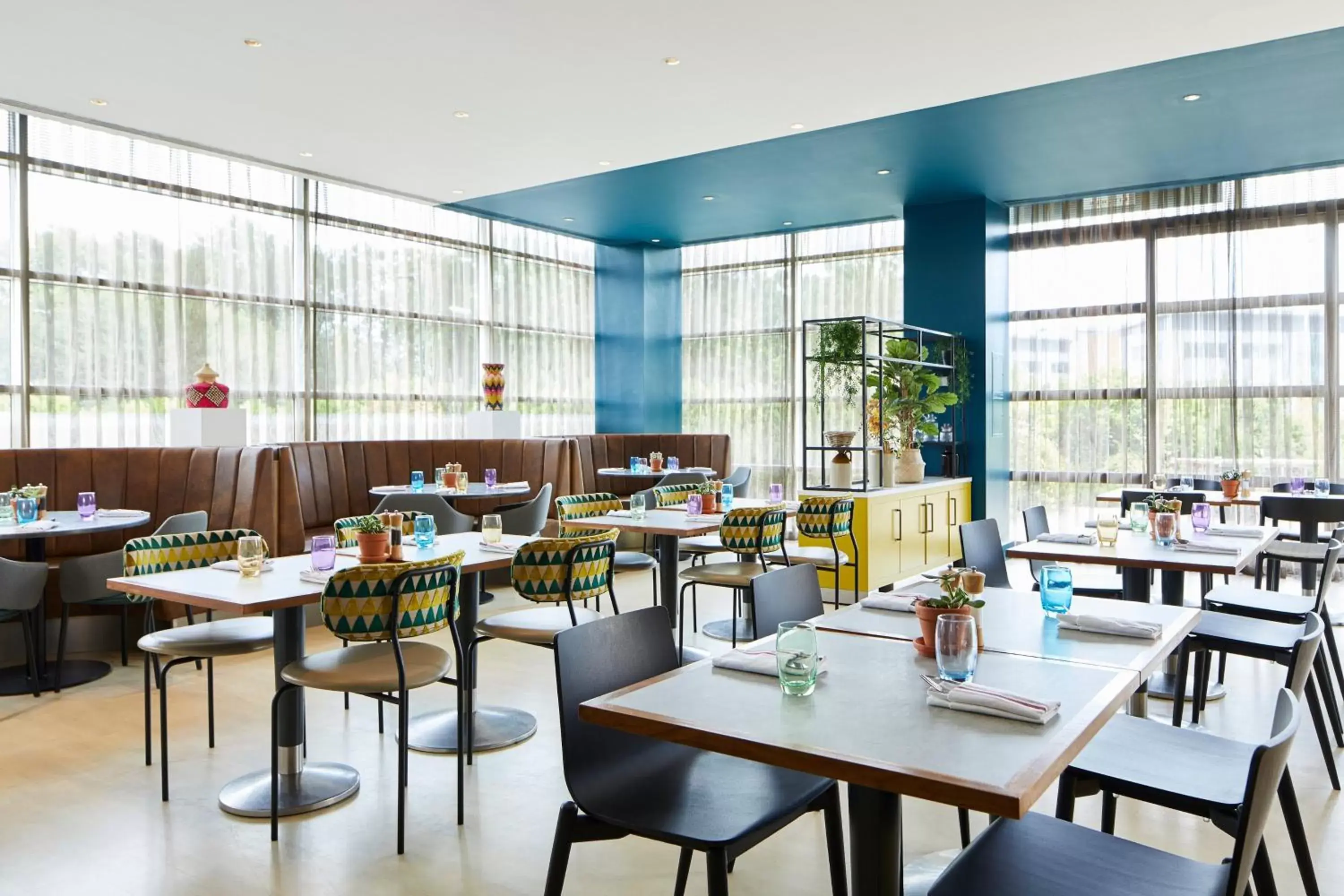Kitchen or kitchenette, Restaurant/Places to Eat in Leicester Marriott Hotel