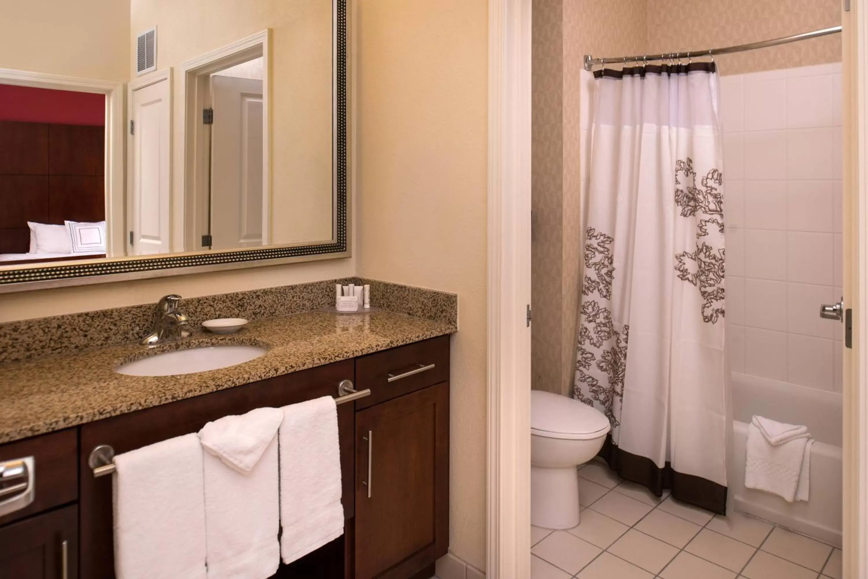 Bathroom in Residence Inn by Marriott Albuquerque Airport