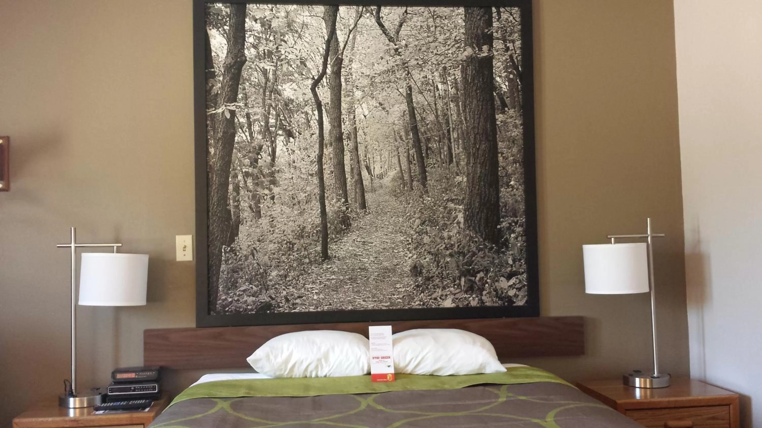 Bed in Super 8 by Wyndham Pella