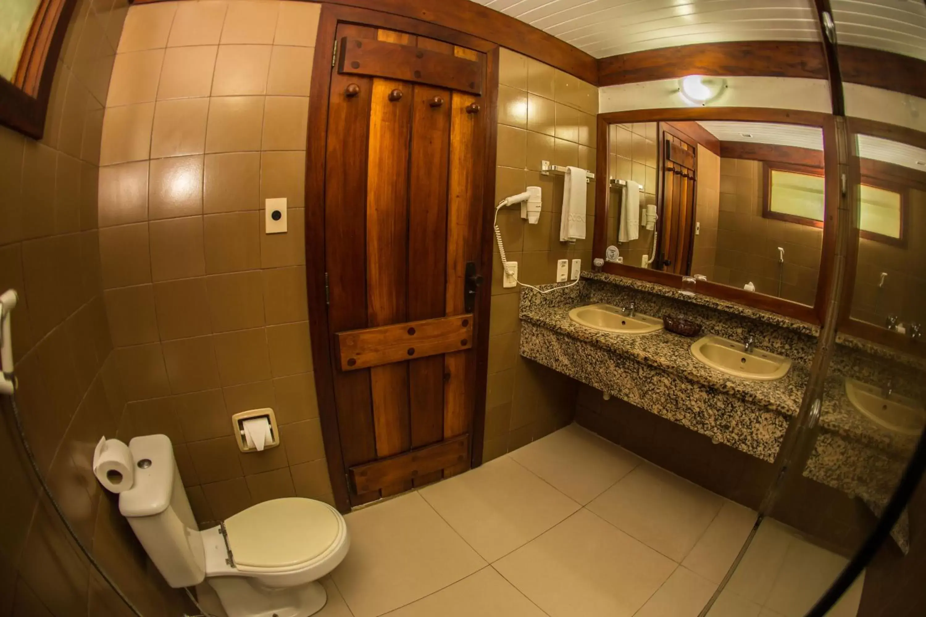 Bathroom in Jardim Atlântico Beach Resort