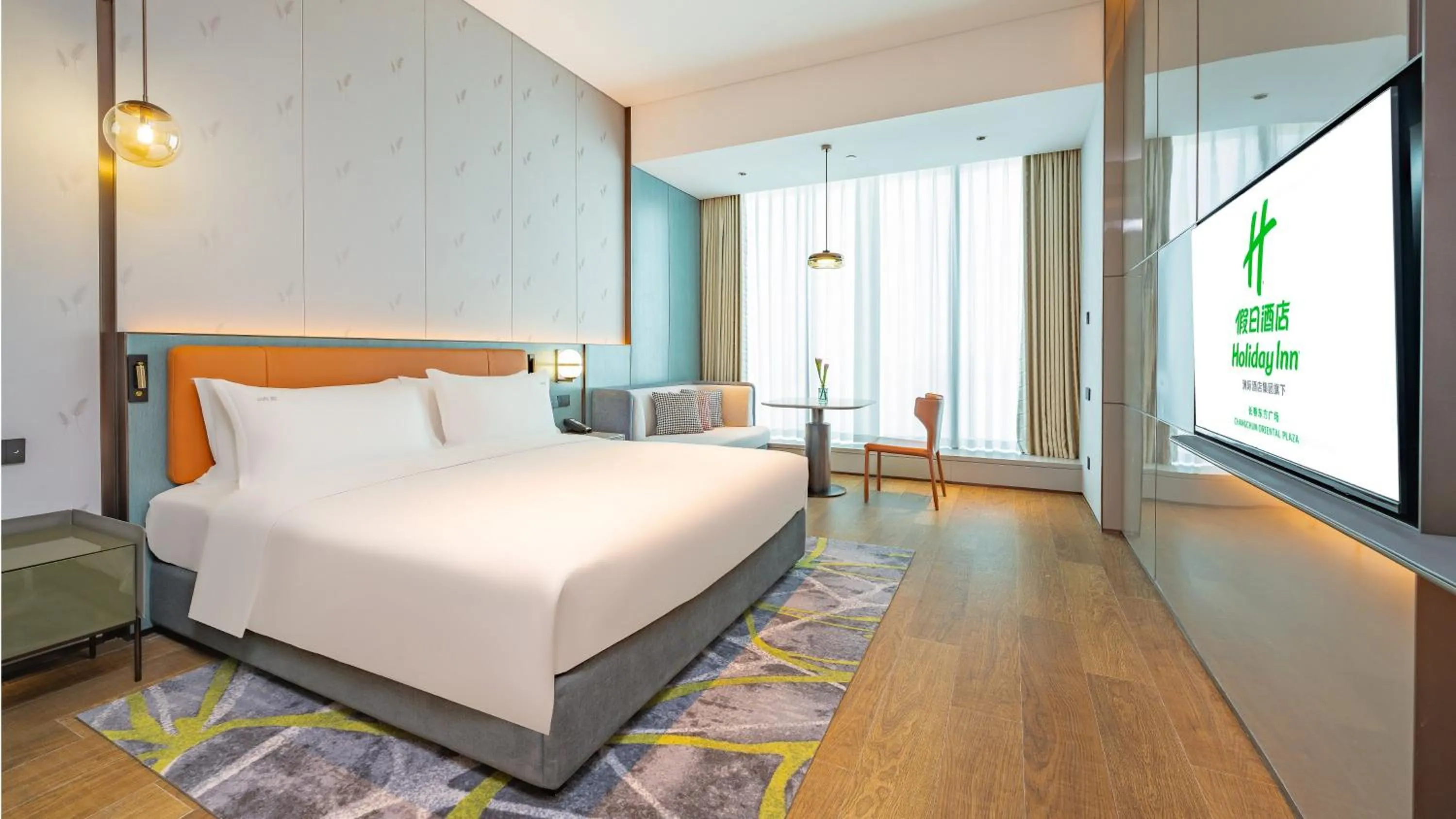 Photo of the whole room, Bed in Holiday Inn Changchun Oriental Plaza by IHG