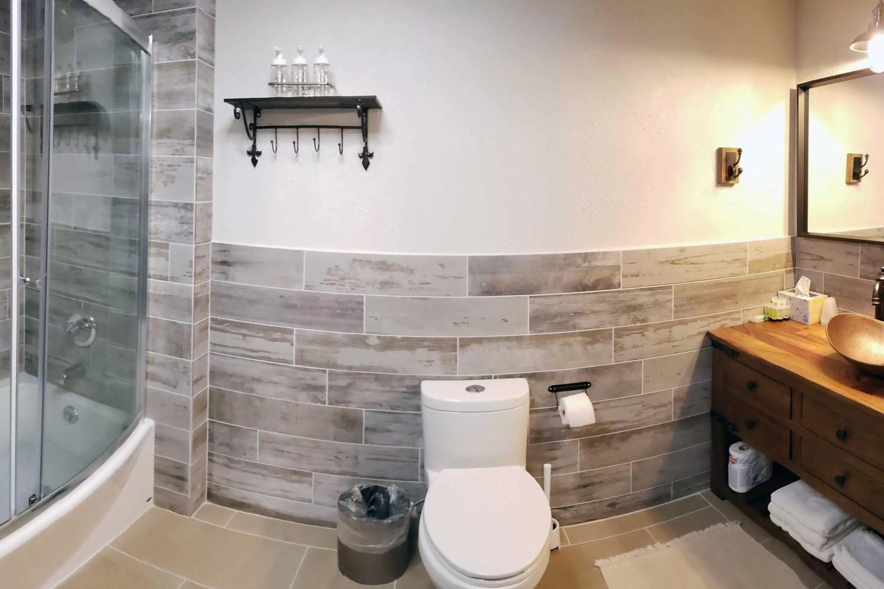 Shower in Paradise Village