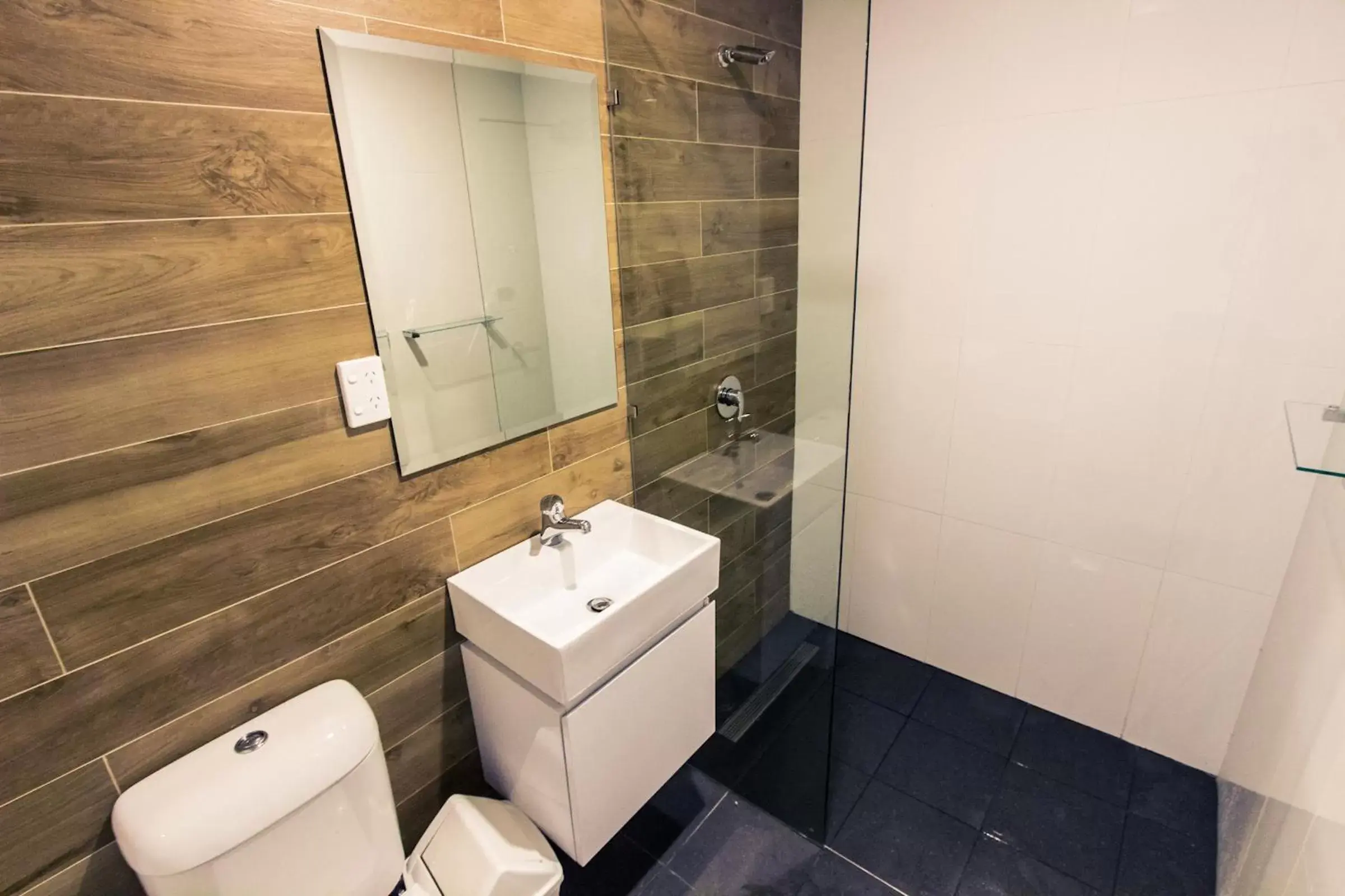 Bathroom in The Premier Hotel Broadmeadow