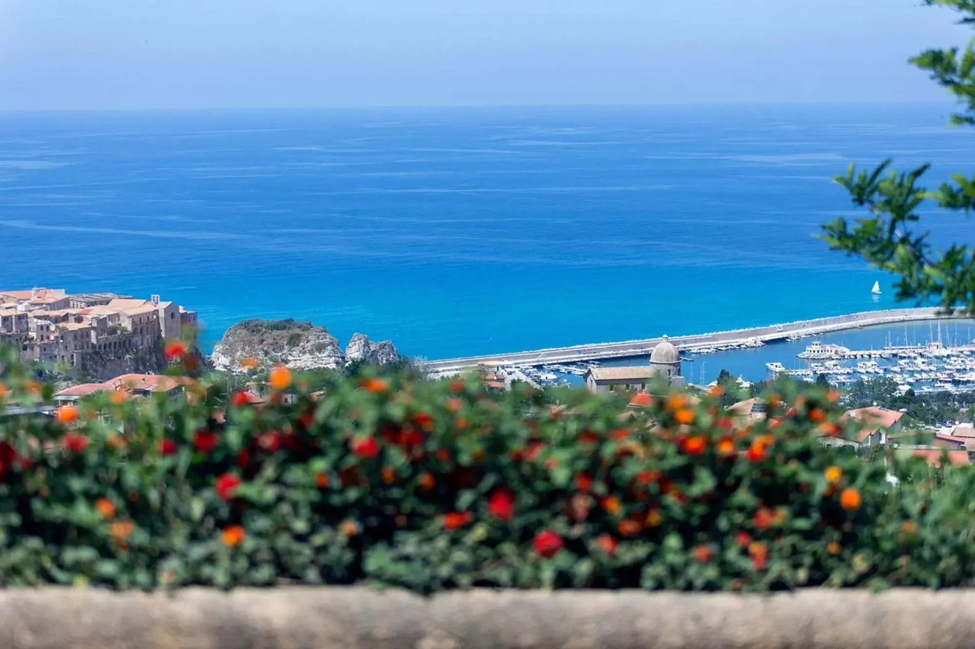 Sea view in Solmaris Tropea Rooms & Suites