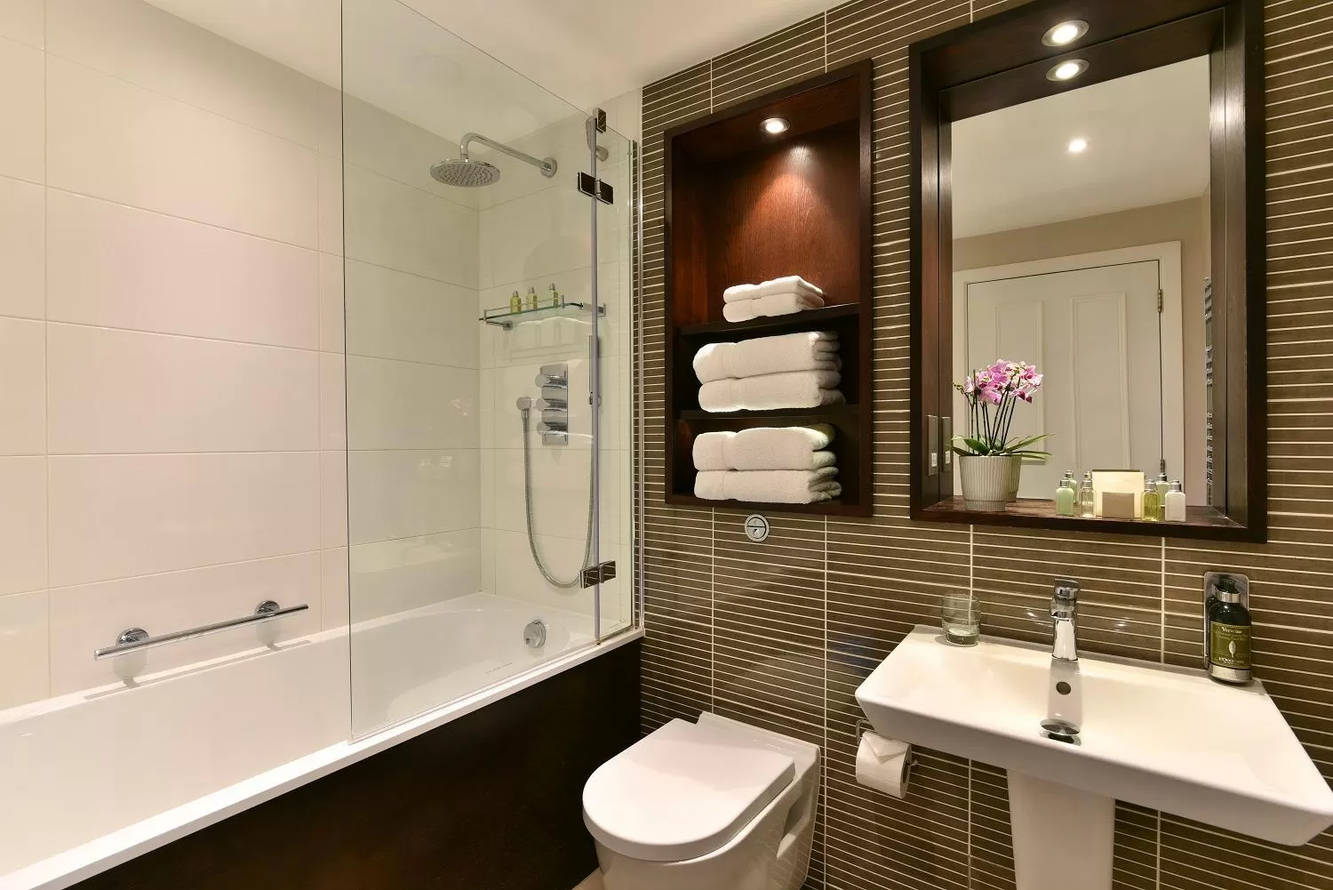 Bathroom in Fraser Suites Queens Gate